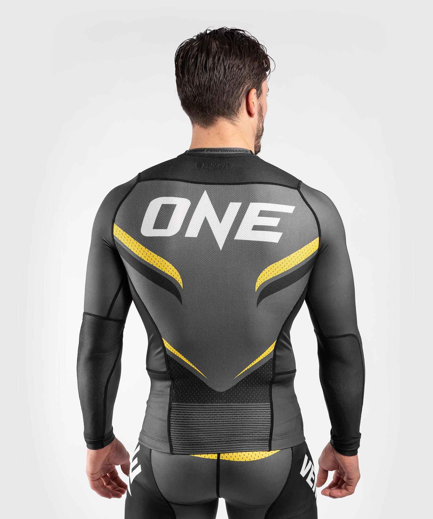 VENUM／ヴェナム　ラッシュガード　　VENUM×ONE FC IMPACT RASHGUARD LONG SLEEVES／VENUM×ONE FC インパクト ラッシュガード ロングスリーブ（グレー／黒／イエロー）