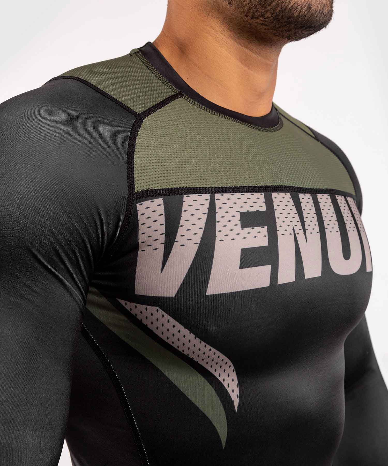 VENUM／ヴェナム　ラッシュガード　　VENUM×ONE FC IMPACT RASHGUARD LONG SLEEVES／VENUM×ONE FC インパクト ラッシュガード ロングスリーブ（黒／カーキ）