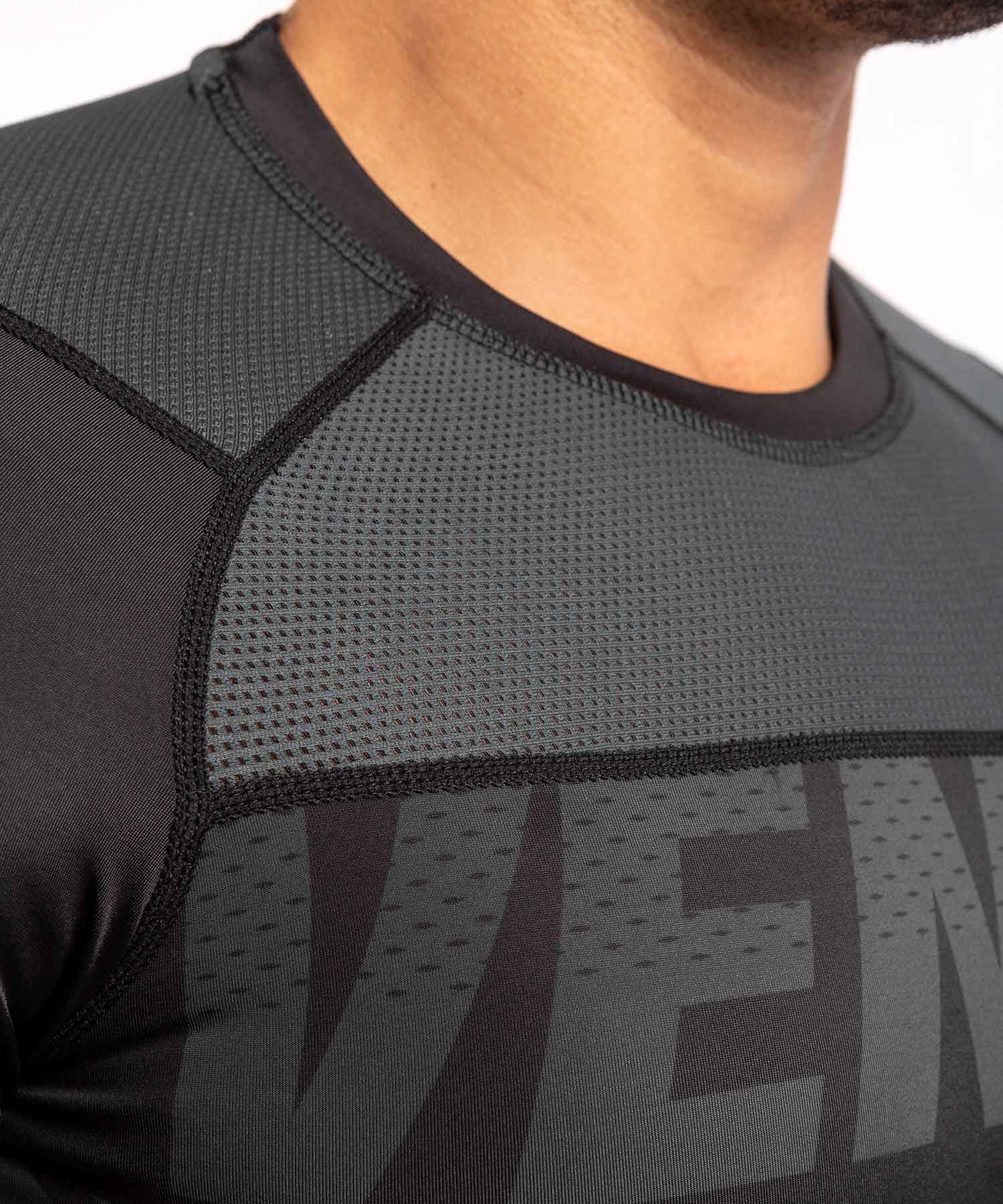 VENUM／ヴェナム　ラッシュガード　　VENUM×ONE FC IMPACT RASHGUARD SHORT SLEEVES／VENUM×ONE FC インパクト ラッシュガード ショートスリーブ（黒／グレー）