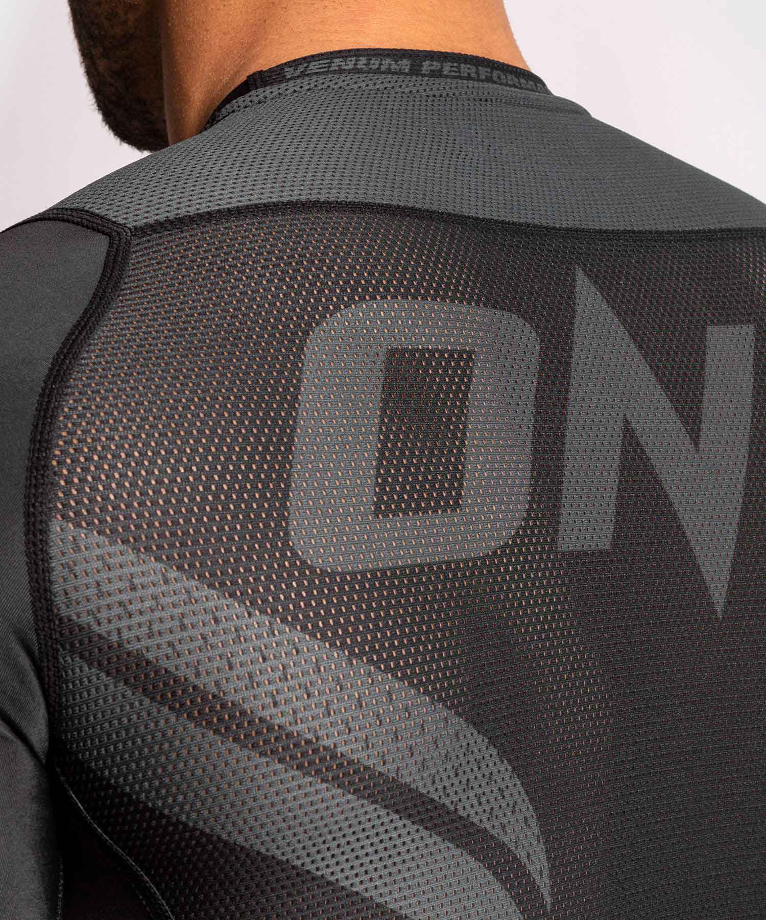 VENUM／ヴェナム　ラッシュガード　　VENUM×ONE FC IMPACT RASHGUARD SHORT SLEEVES／VENUM×ONE FC インパクト ラッシュガード ショートスリーブ（黒／グレー）