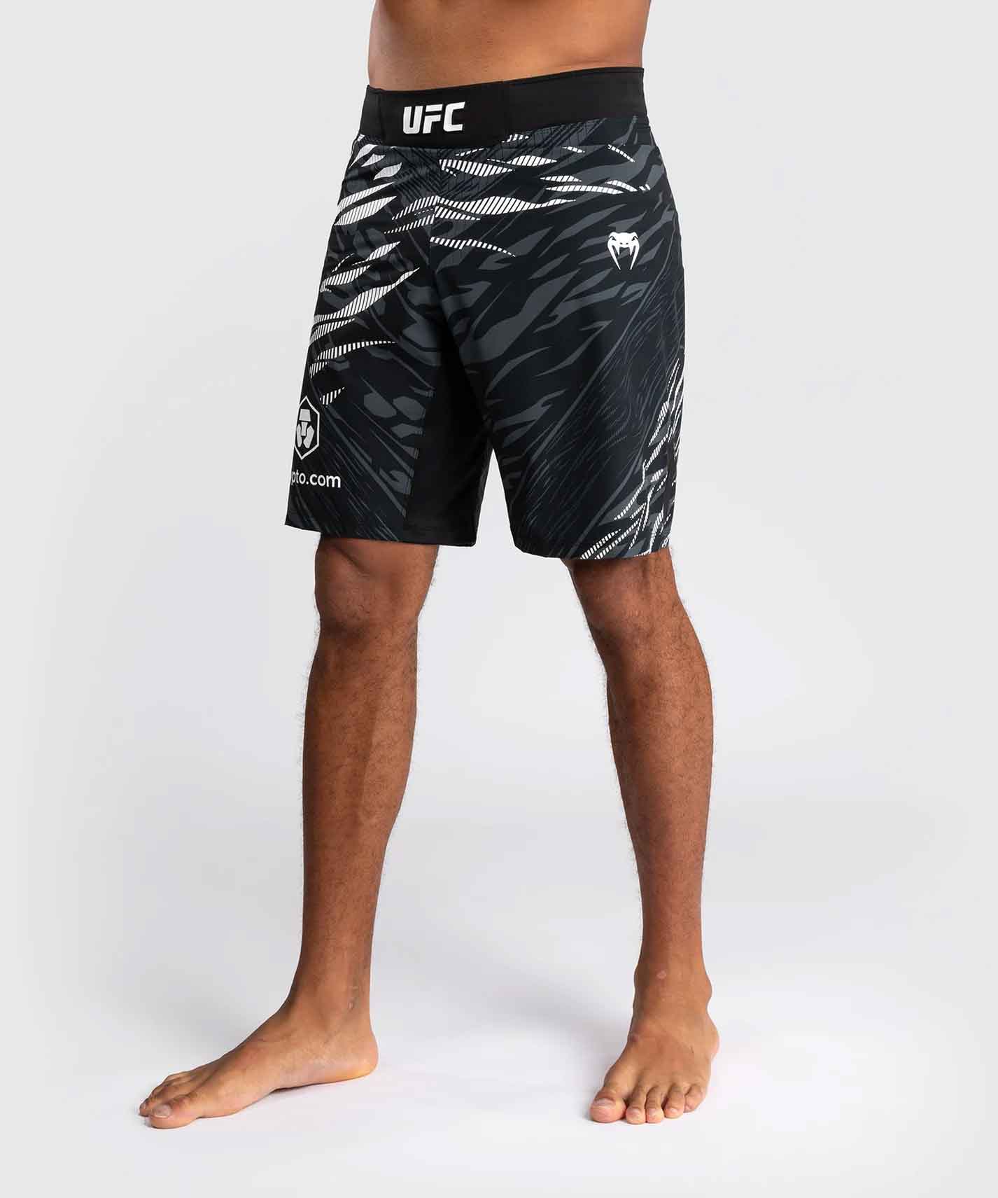 VENUM／ヴェナム　ファイトショーツ　　UFC Fusion by Venum Authentic Fight Night Men’s Fight Short Long Fit／UFC フュージョン by ヴェナム オーセンティック ファイトナイト メンズ ファイトショーツ ロングフィット（黒）