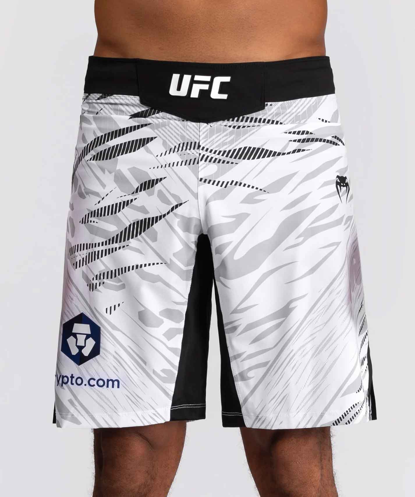 VENUM／ヴェナム　ファイトショーツ　　UFC Fusion by Venum Authentic Fight Night Men’s Fight Short Long Fit／UFC フュージョン by ヴェナム オーセンティック ファイトナイト メンズ ファイトショーツ ロングフィット（白）