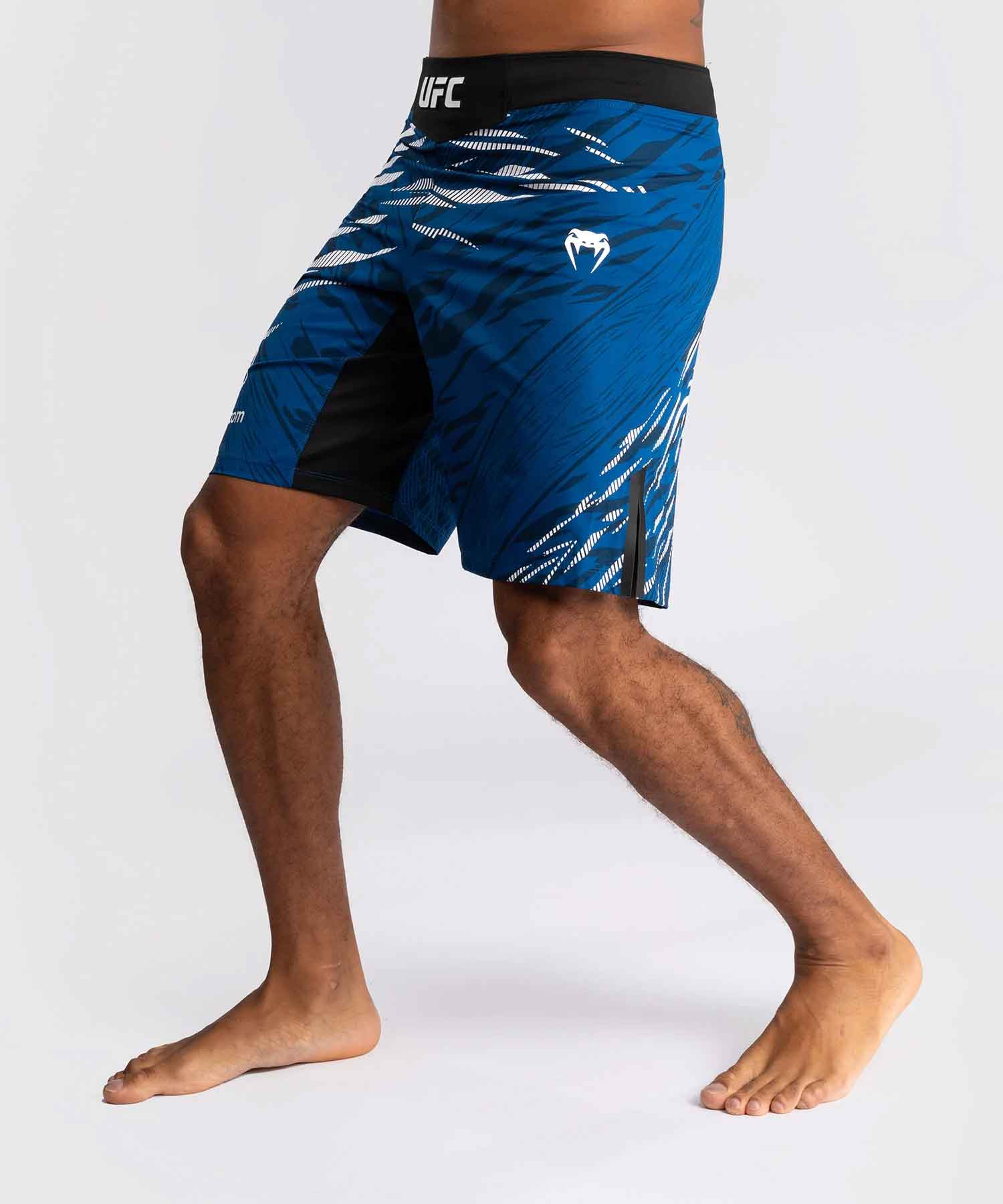 VENUM／ヴェナム　ファイトショーツ　　UFC Fusion by Venum Authentic Fight Night Men’s Fight Short Long Fit／UFC フュージョン by ヴェナム オーセンティック ファイトナイト メンズ ファイトショーツ ロングフィット（ブルー）