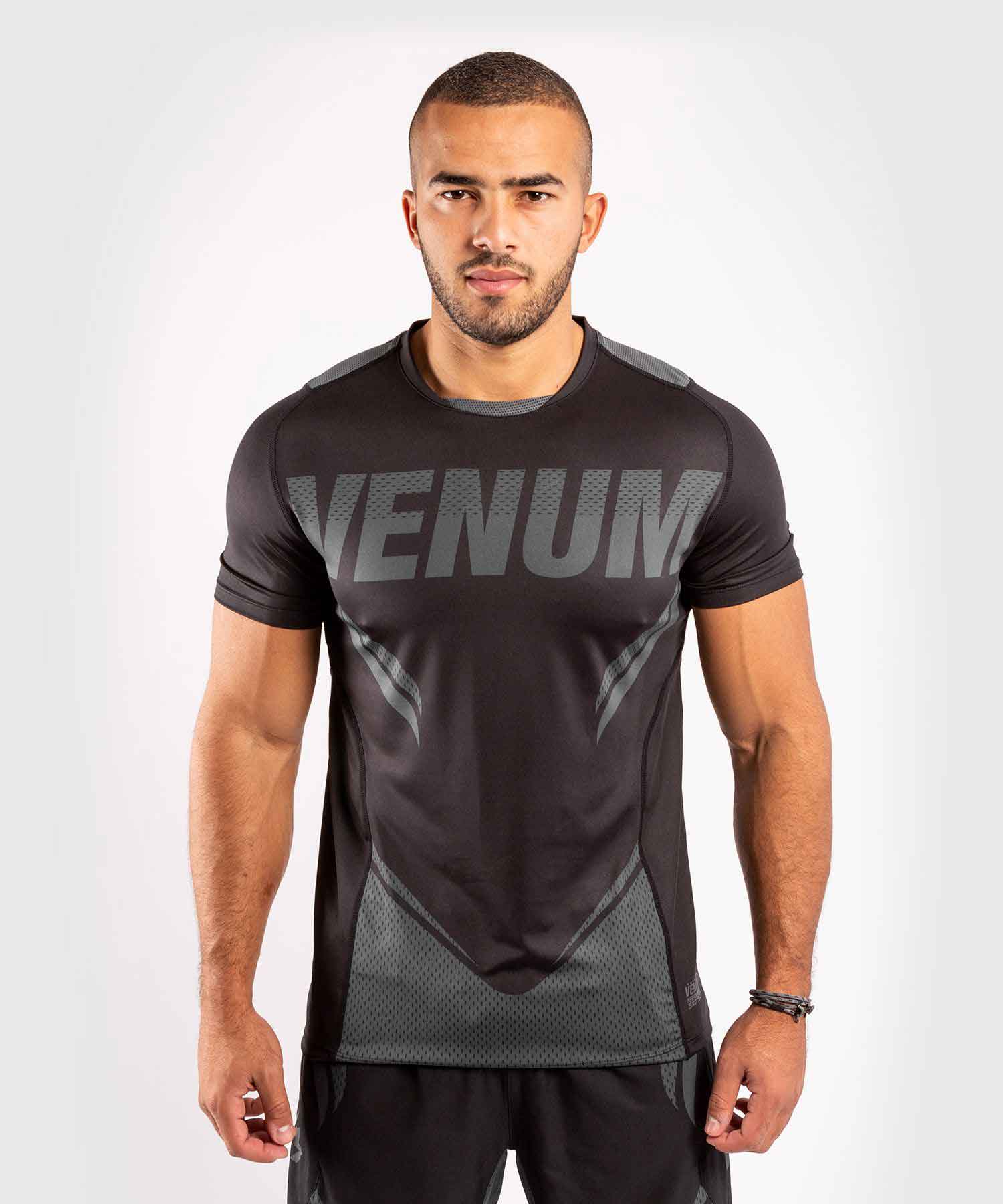 VENUM×ONE FC IMPACT DRY TECH T-SHIRT／VENUM×ONE FC インパクト ドライテックTシャツ（黒／グレー）