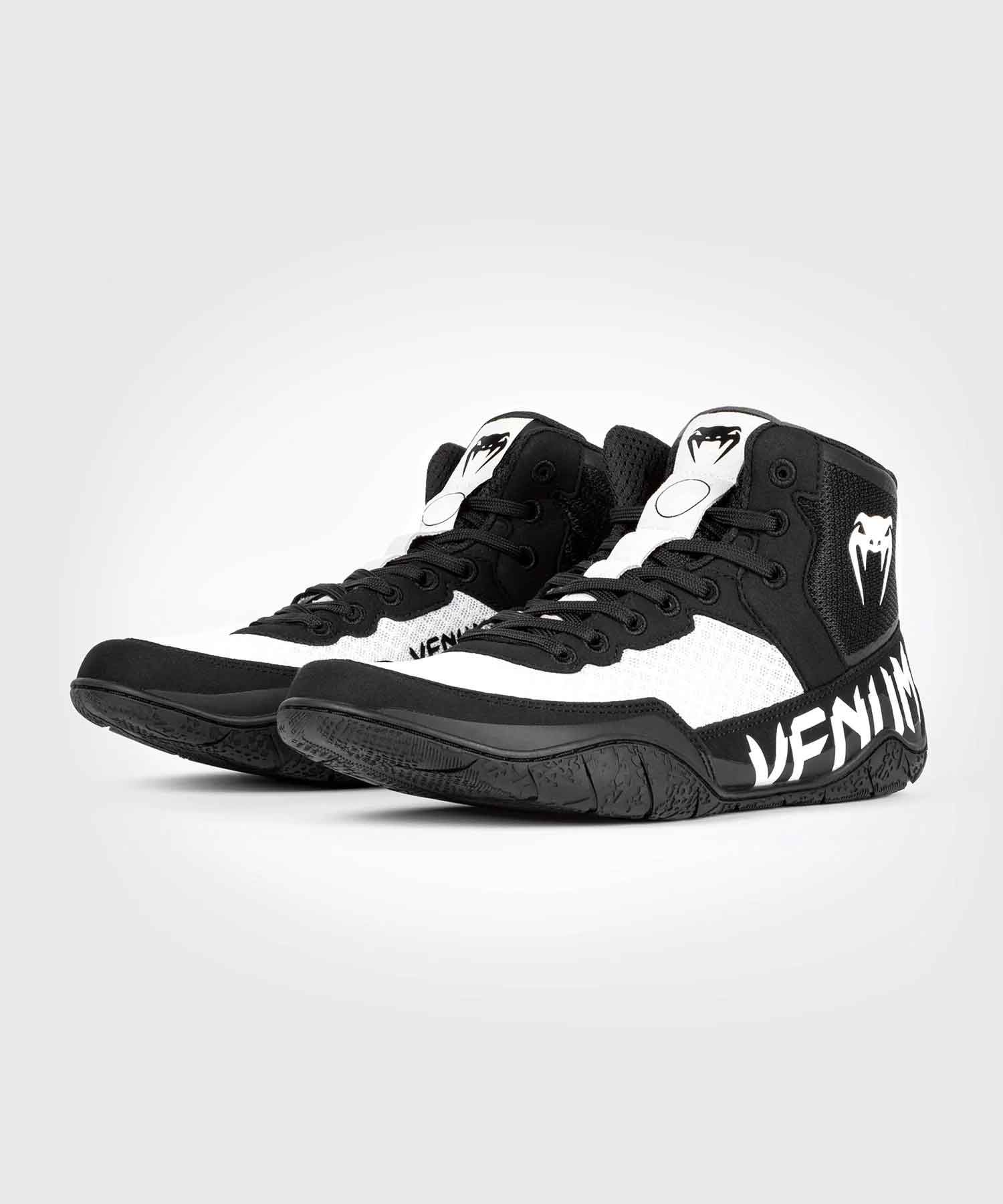 VENUM／ヴェナム　レスリングシューズ　　Elite Wrestling Shoes／エリート レスリングシューズ（黒／白）