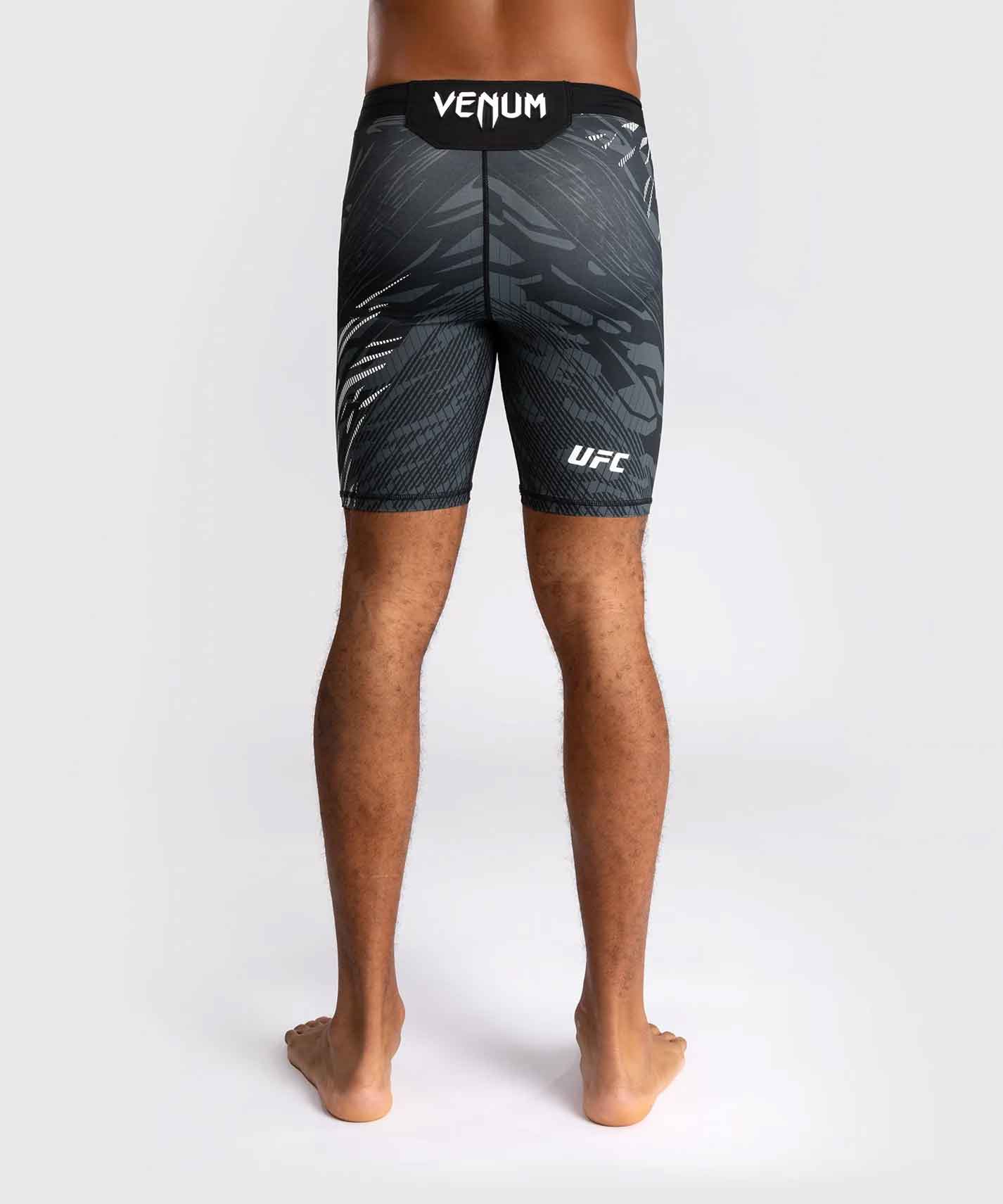VENUM／ヴェナム　コンプレッション・バーリトゥードショーツ　　UFC Fusion by Venum Authentic Fight Night Men’s Vale Tudo Short／UFC フュージョン by ヴェナム オーセンティック ファイトナイト メンズ バーリトゥードショーツ（黒）