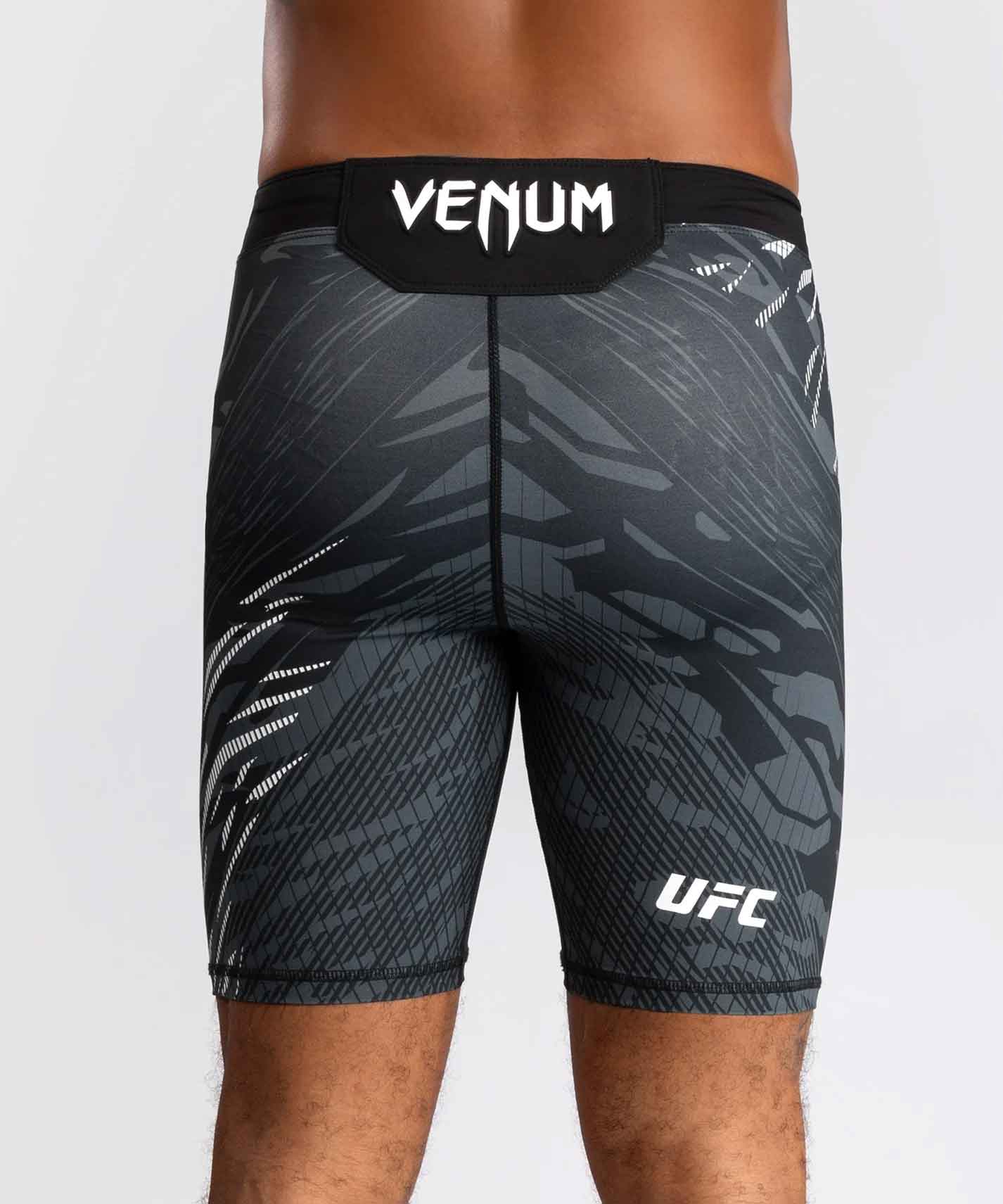 VENUM／ヴェナム　コンプレッション・バーリトゥードショーツ　　UFC Fusion by Venum Authentic Fight Night Men’s Vale Tudo Short／UFC フュージョン by ヴェナム オーセンティック ファイトナイト メンズ バーリトゥードショーツ（黒）