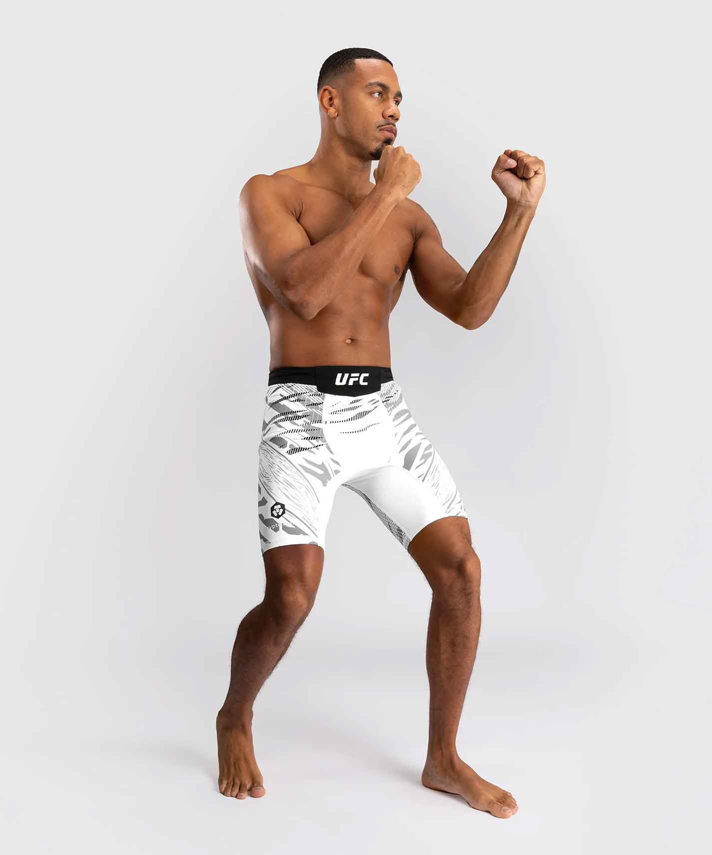 VENUM／ヴェナム　コンプレッション・バーリトゥードショーツ　　UFC Fusion by Venum Authentic Fight Night Men’s Vale Tudo Short／UFC フュージョン by ヴェナム オーセンティック ファイトナイト メンズ バーリトゥードショーツ（白）