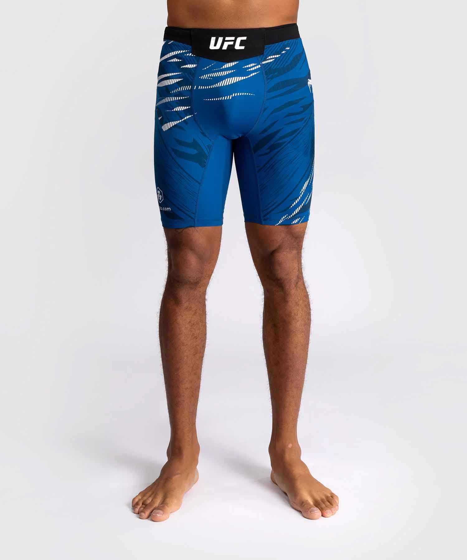 UFC Fusion by Venum Authentic Fight Night Men’s Vale Tudo Short／UFC フュージョン by ヴェナム オーセンティック ファイトナイト メンズ バーリトゥードショーツ（ブルー）