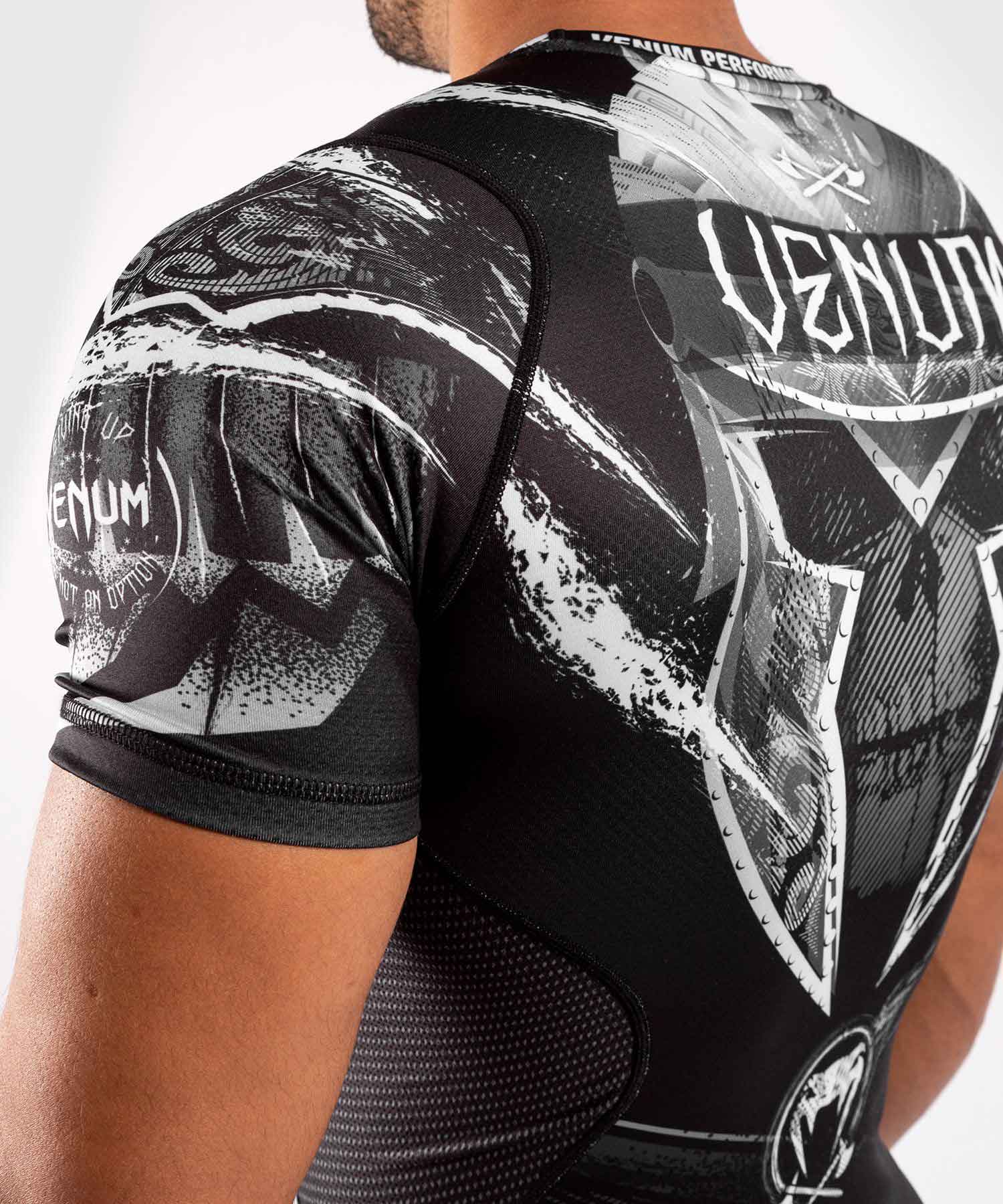 VENUM／ヴェナム　ラッシュガード　　GLDTR 4.0 RASHGUARD SHORT SLEEVES／グラディエーター 4.0 ラッシュガード ショートスリーブ