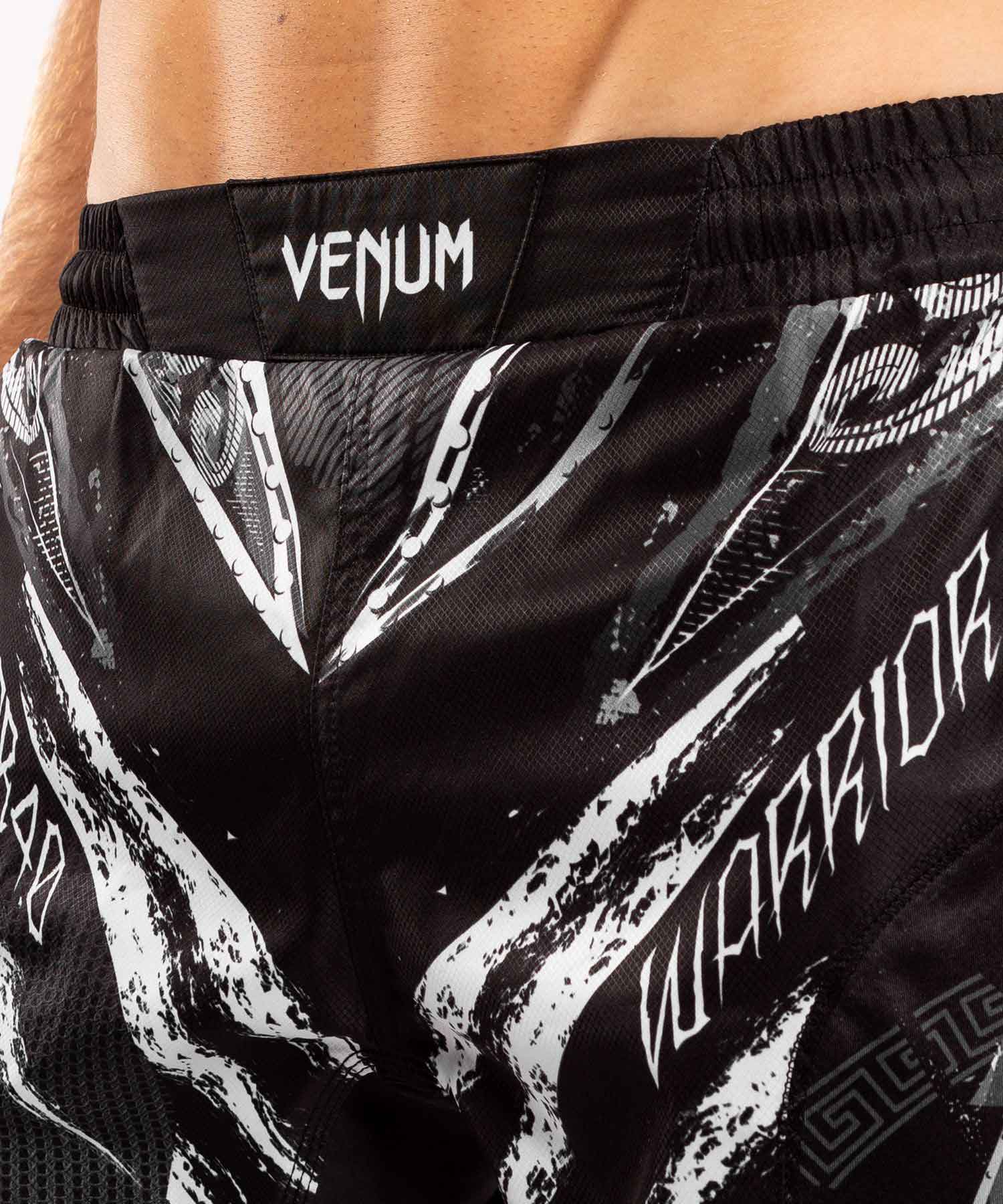 VENUM／ヴェナム　ファイトショーツ　　GLDTR 4.0 FIGHTSHORTS／グラディエーター 4.0 ファイトショーツ