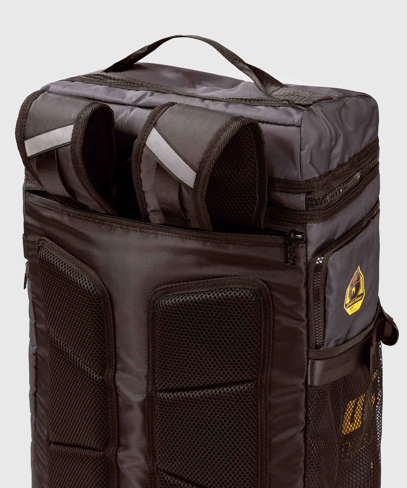 VENUM／ヴェナム　バッグ・バックパック　　UFC Fusion by Venum Fight Week Duffle Bag／UFC フュージョン by ヴェナム ファイトウィーク ダッフルバッグ アーザン・ブラウン（アース・ブラウン）