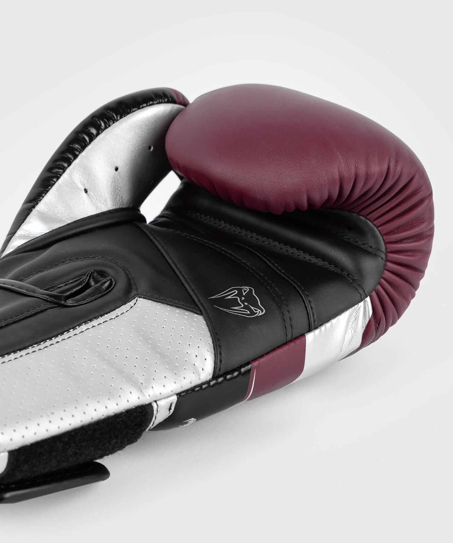 VENUM／ヴェナム　ボクシンググローブ　　Elite Evo Boxing Gloves／エリート エヴォ ボクシンググローブ（バーガンディ／シルバー／黒）