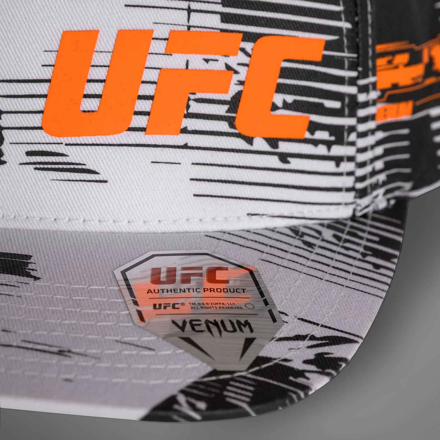 VENUM／ヴェナム　ビーニー・キャップ　　UFC Zenith by Venum Authentic Fight Week Trucker Hat／UFC ゼニス by Venum オーセンティック ファイトウィーク トラッカー キャップ（白／黒／オレンジ）