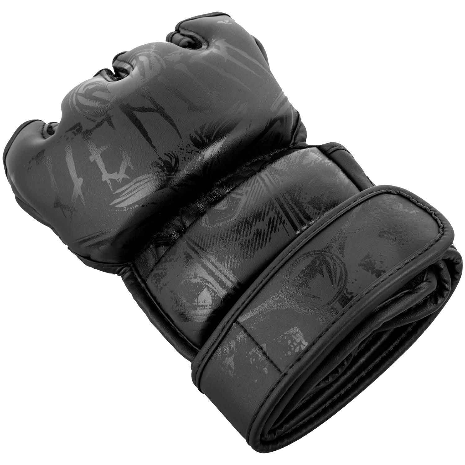 VENUM／ヴェナム　MMAグローブ（オープンフィンガーグローブ）　　GLADIATOR 3.0 MMA GLOVES／グラディエーター 3.0 MMA オープンフィンガーグローブ（マットブラック）