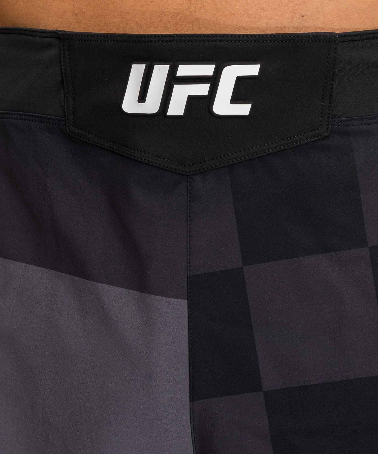 VENUM／ヴェナム　ファイトショーツ　　UFC Unrivaled by Venum Stipe Miocic Men’s Short Fit Fight Short／限定版UFC アンライバルド by ヴェナム スティペ・ミオシッチ UFC 309着用 メンズ ショートフィット ファイトショーツ