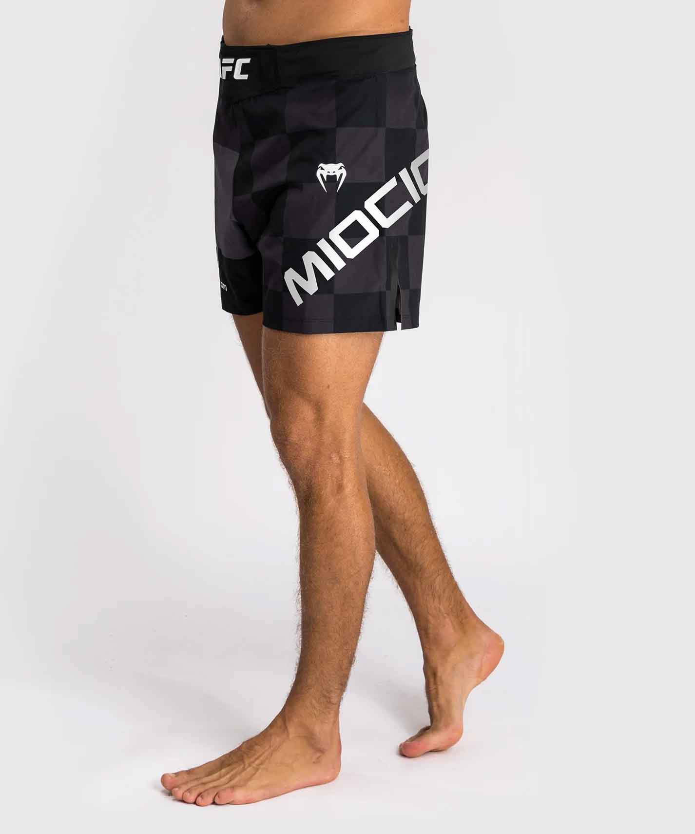 VENUM／ヴェナム　ファイトショーツ　　UFC Unrivaled by Venum Stipe Miocic Men’s Short Fit Fight Short／限定版UFC アンライバルド by ヴェナム スティペ・ミオシッチ UFC 309着用 メンズ ショートフィット ファイトショーツ