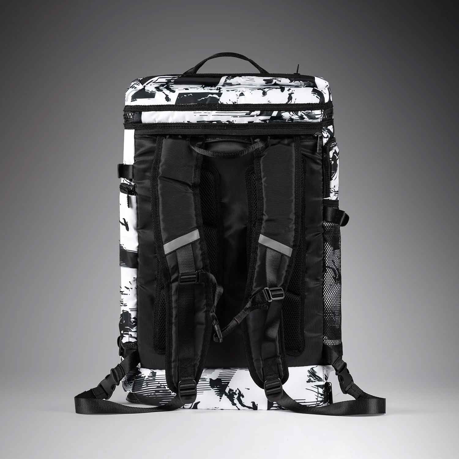 VENUM／ヴェナム　バッグ・バックパック　　UFC Zenith by Venum Authentic Fight Week Unisex Gear Bag／UFC ゼニス by Venum オーセンティック ファイトウィーク ユニセックス ギアー バッグ（白）