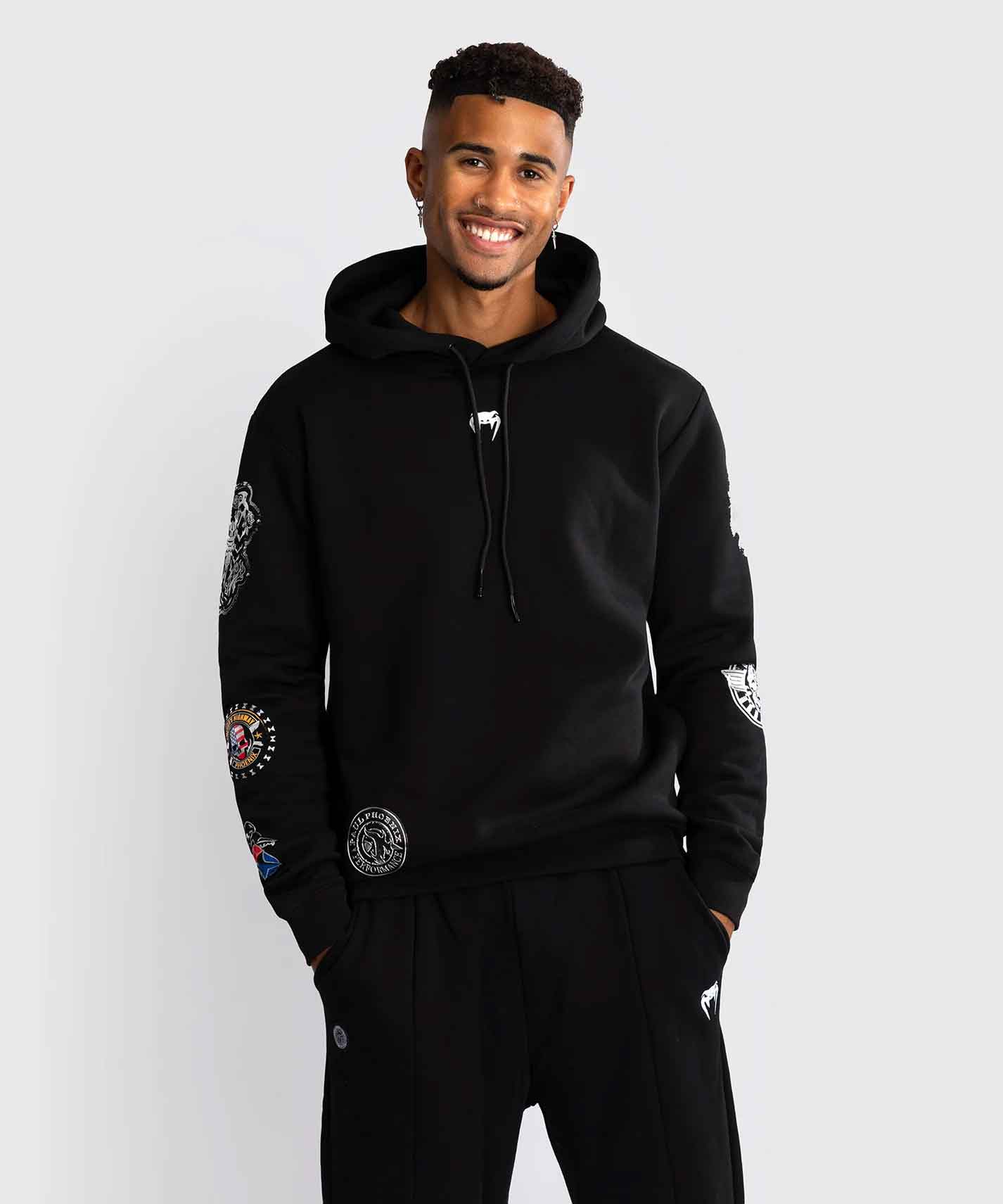 VENUM／ヴェナム　パーカー（フーディー）　　Venum x Tekken 8 Paul Phoenix Hoodie／ヴェナム × 鉄拳8 ポール・フェニックス フーディ