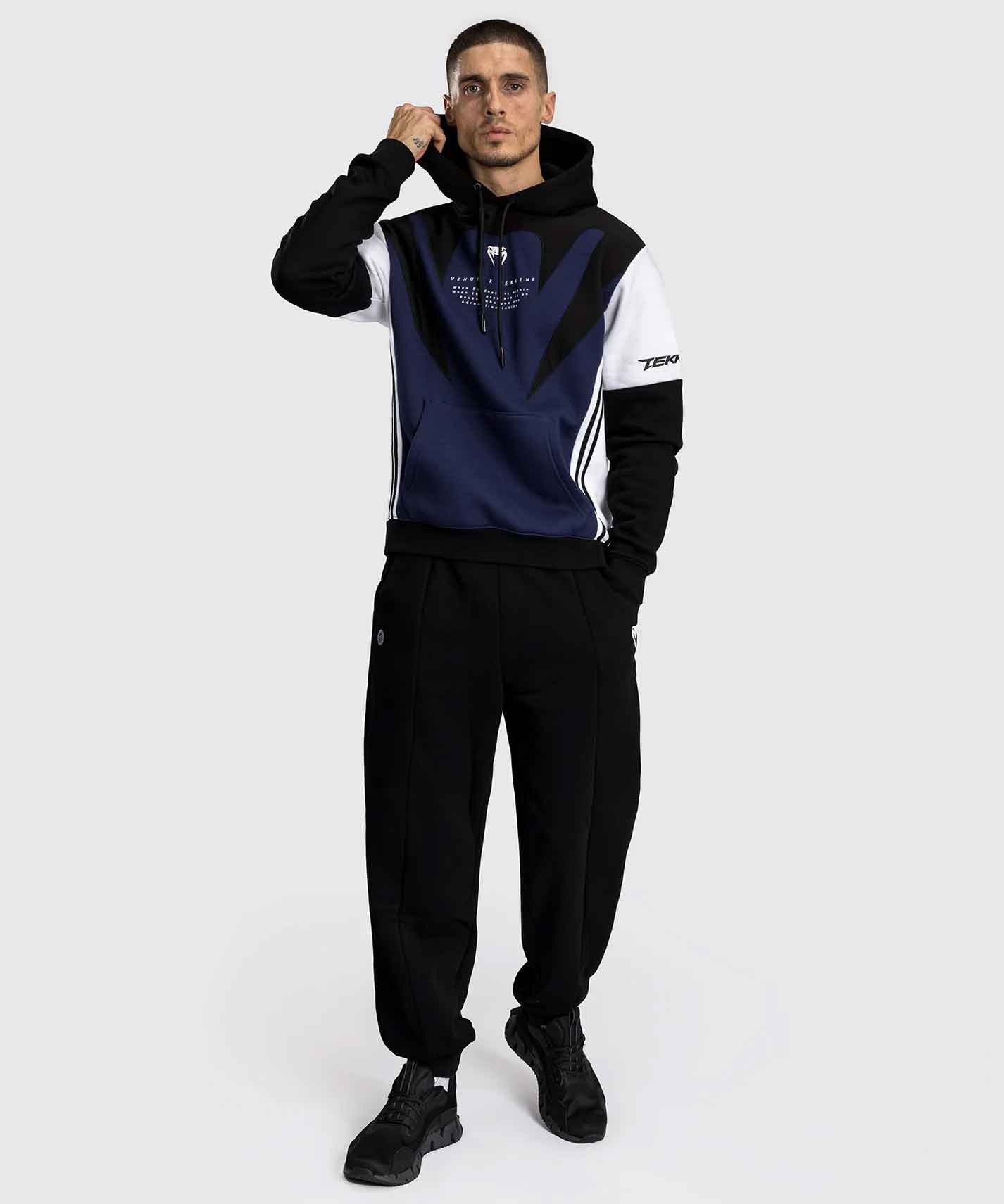 VENUM／ヴェナム　パーカー（フーディー）　　Venum x Tekken 8 Jin Kazama Hoodie／ヴェナム × 鉄拳8 風間仁 フーディ