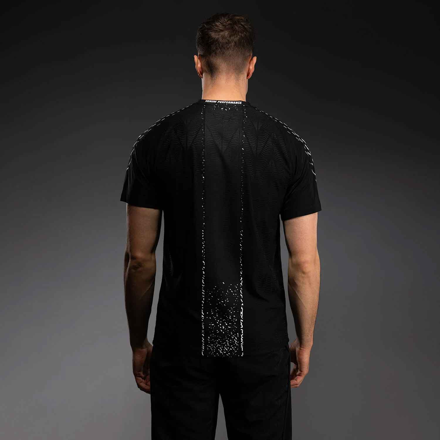 VENUM／ヴェナム　ジャージ（ユニフォーム）　　UFC Zenith by Venum Authentic Fight Night Men's Black Walkout Jersey／UFC ゼニス by Venum オーセンティック ファイトナイト メンズ ブラック ウォークアウト ジャージ