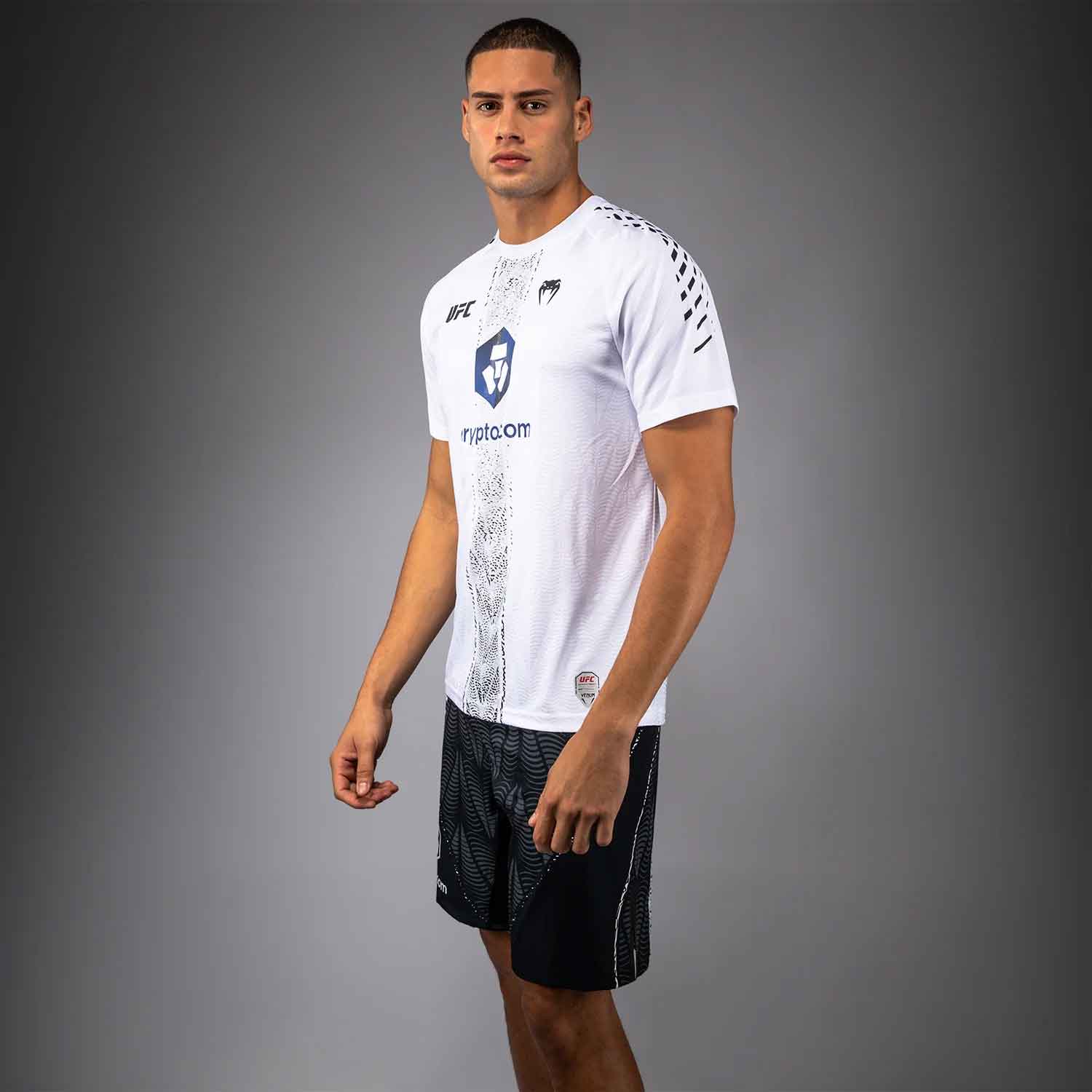 VENUM／ヴェナム　ジャージ（ユニフォーム）　　UFC Zenith by Venum Authentic Fight Night Men's White Walkout Jersey／UFC ゼニス by Venum オーセンティック ファイトナイト メンズ ホワイト ウォークアウト ジャージ