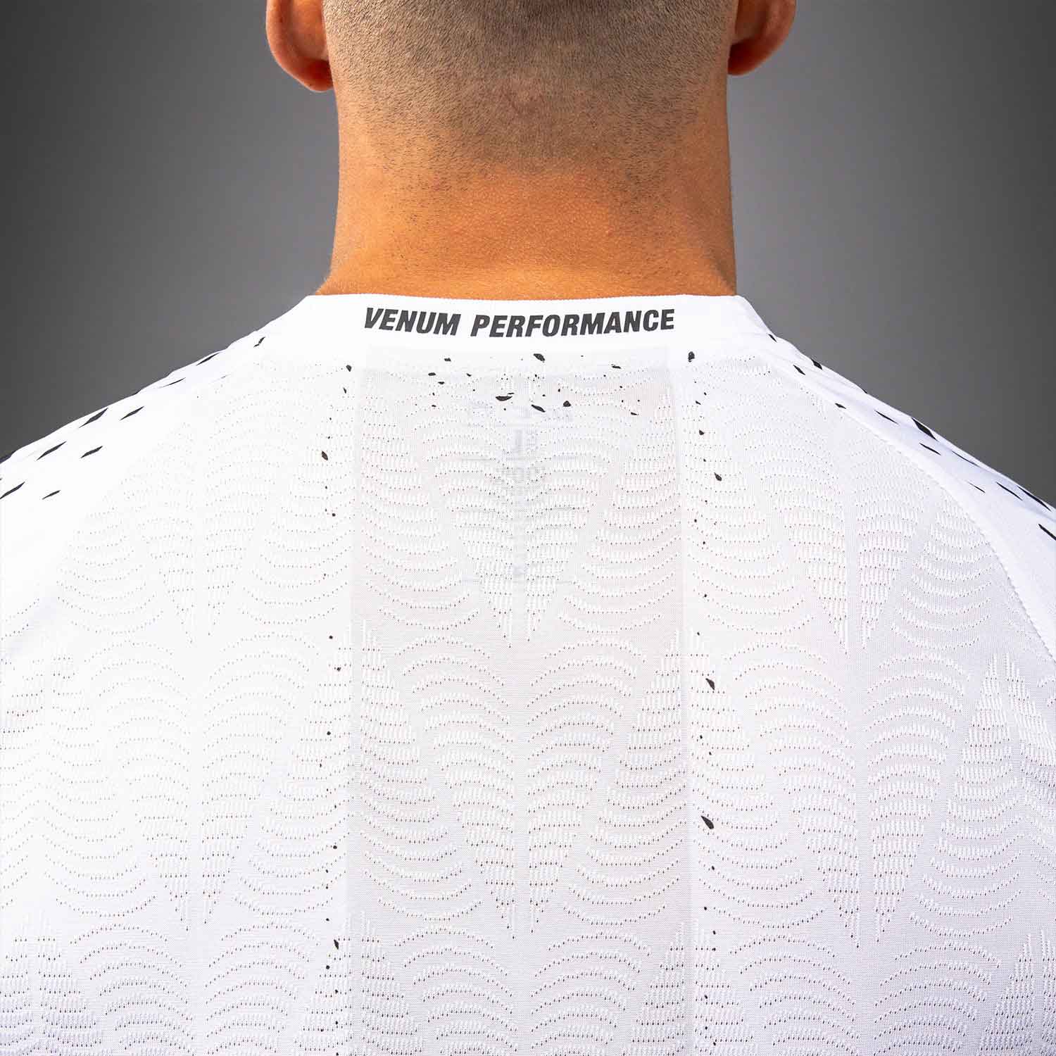 VENUM／ヴェナム　ジャージ（ユニフォーム）　　UFC Zenith by Venum Authentic Fight Night Men's White Walkout Jersey／UFC ゼニス by Venum オーセンティック ファイトナイト メンズ ホワイト ウォークアウト ジャージ