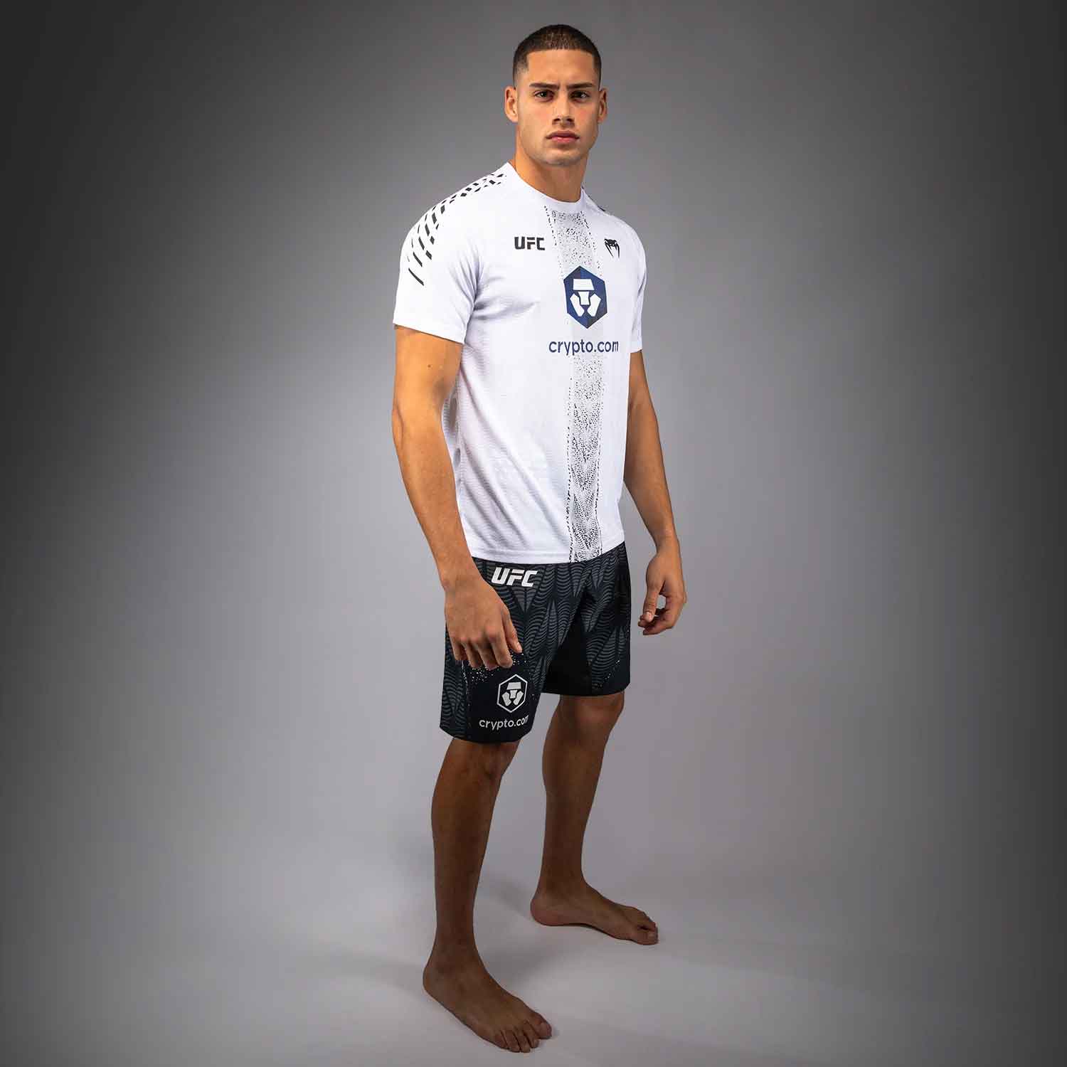 VENUM／ヴェナム　ジャージ（ユニフォーム）　　UFC Zenith by Venum Authentic Fight Night Men's White Walkout Jersey／UFC ゼニス by Venum オーセンティック ファイトナイト メンズ ホワイト ウォークアウト ジャージ