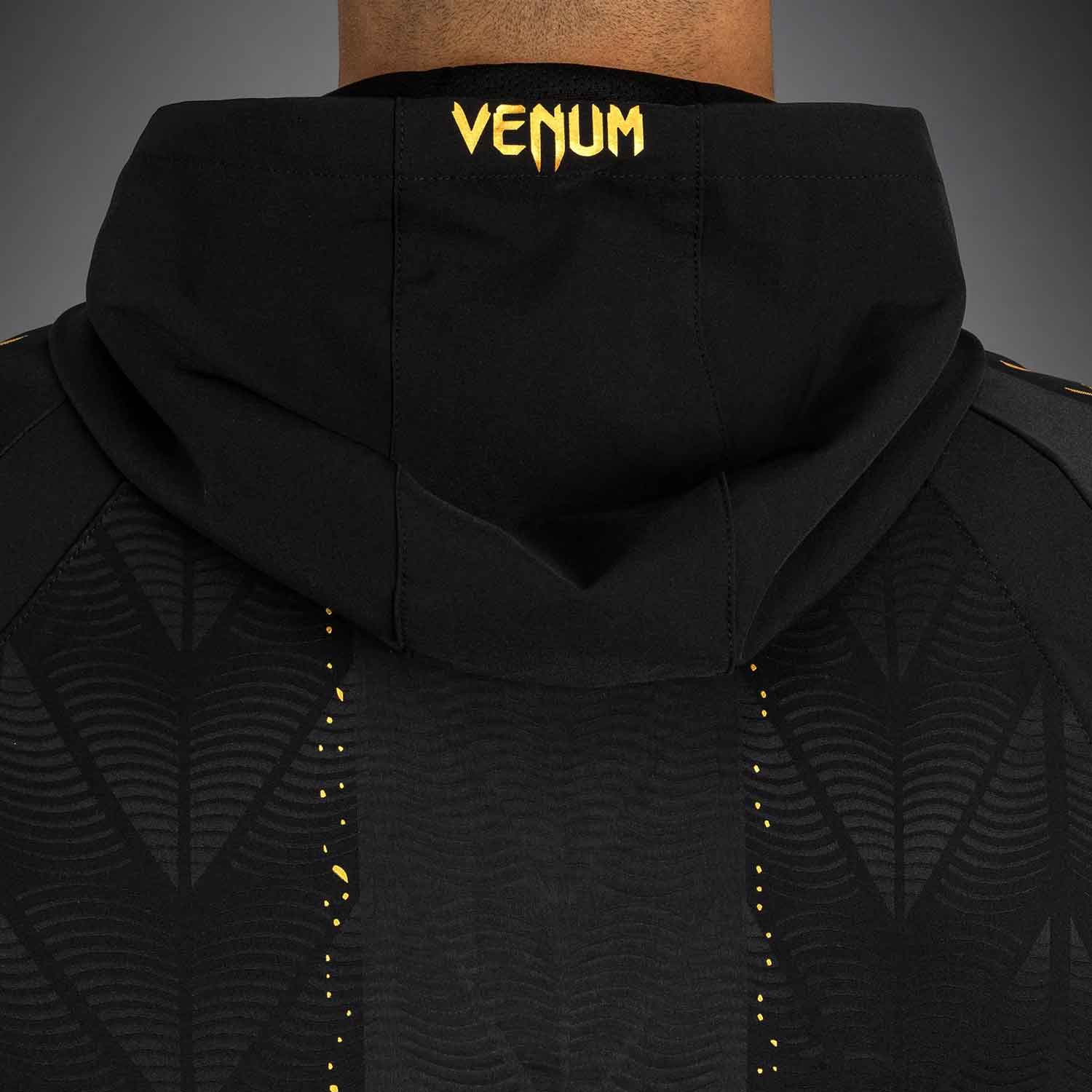 VENUM／ヴェナム　パーカー（フーディー）　　UFC Zenith by Venum Authentic Fight Night Men’s Champion Walkout Hoodie／UFC ゼニス by Venum オーセンティック ファイトナイト メンズ チャンピオン ウォークアウト フーディー