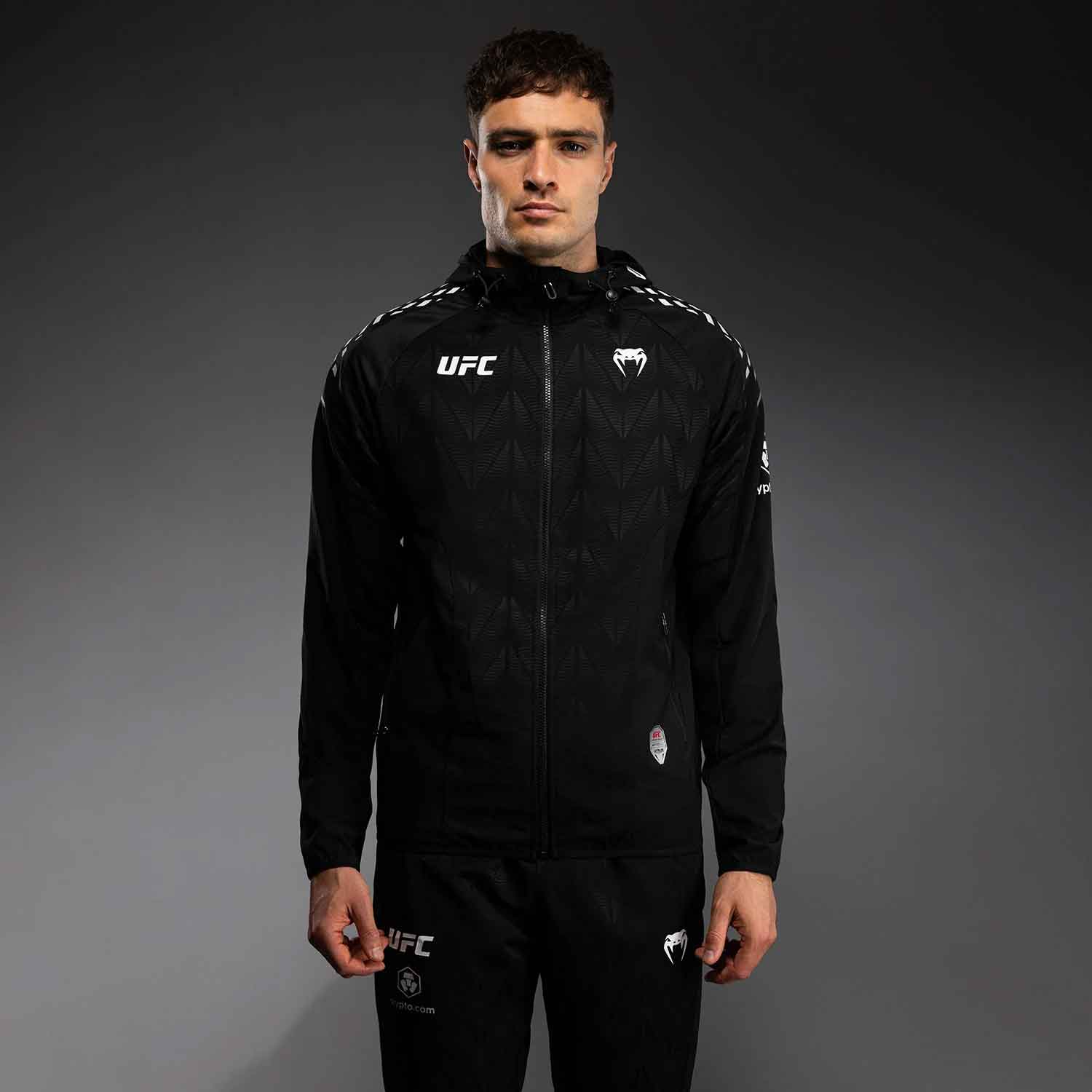 UFC Zenith by Venum Authentic Fight Night Men’s Black Walkout Hoodie／UFC ゼニス by Venum オーセンティック ファイトナイト メンズ ブラック ウォークアウト フーディー