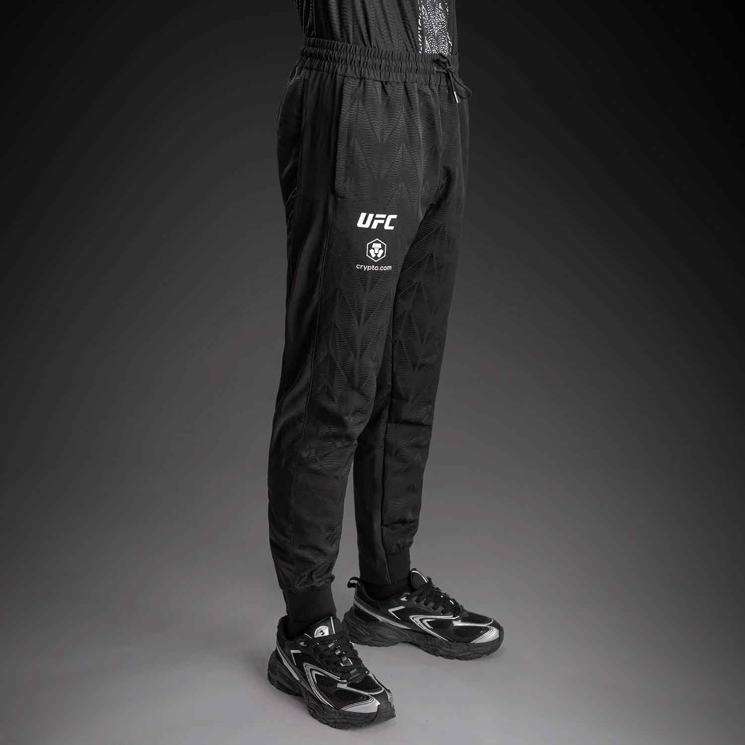 VENUM／ヴェナム　ジョギングス（スウェットパンツ・ジョガー）　　UFC Zenith by Venum Authentic Fight Night Men's Black Walkout Pant／UFC ゼニス by Venum オーセンティック ファイトナイト メンズ ブラック ウォークアウト パンツ