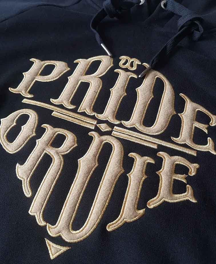 PRIDE OR DIE(PRiDEorDiE)／プライド オア ダイ　パーカー　　RECKLESS Gold Sweatshirt／レックレス ゴールド スウェットシャツ（パーカー）