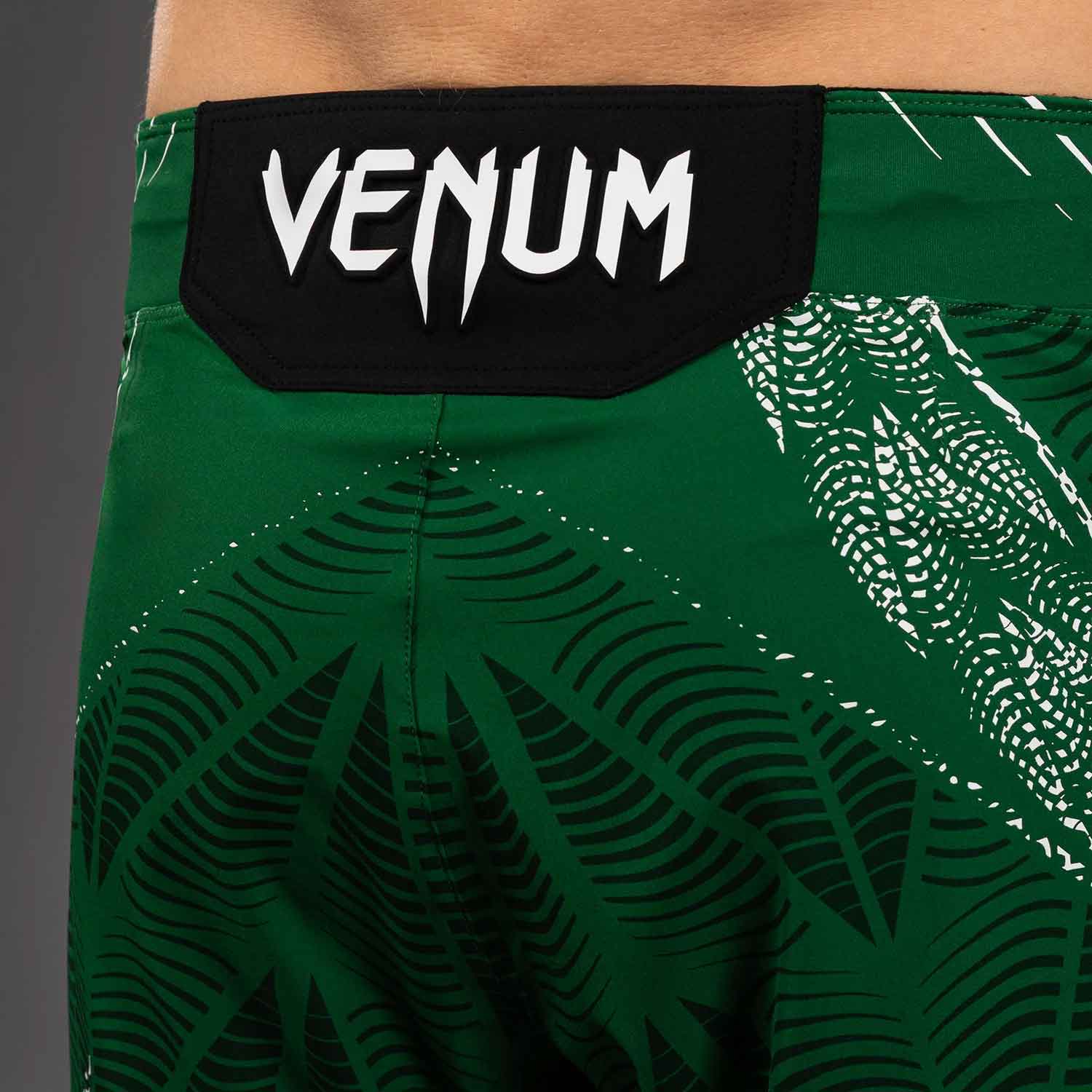VENUM／ヴェナム　ファイトショーツ　　UFC Zenith by Venum Authentic Fight Night Men's Green Short Fit Short／UFC ゼニス by Venum オーセンティック ファイトナイト メンズ グリーン ファイトショーツ ショートフィット
