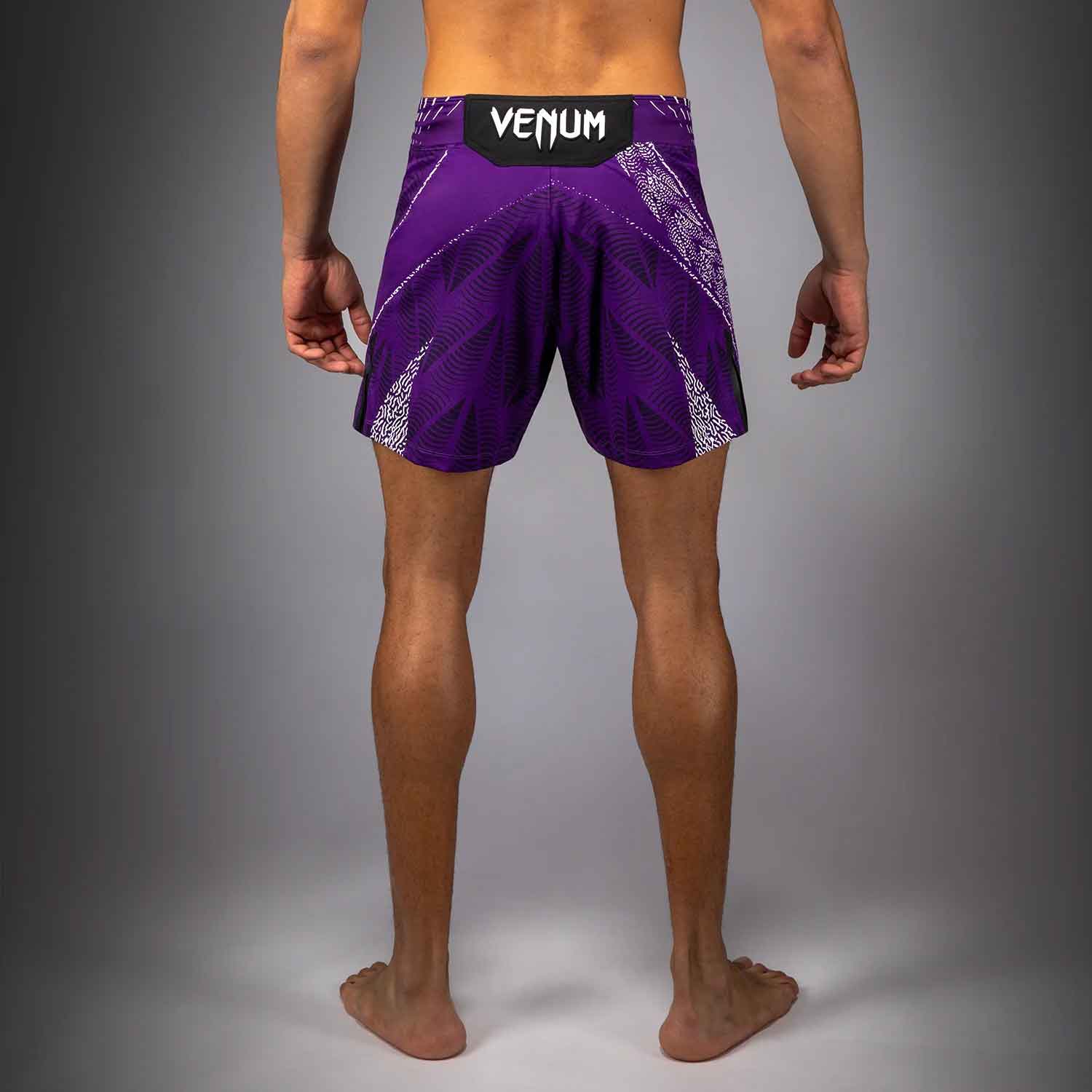 VENUM／ヴェナム　ファイトショーツ　　UFC Zenith by Venum Authentic Fight Night Men's Purple Short Fit Short／UFC ゼニス by Venum オーセンティック ファイトナイト メンズ パープル ファイトショーツ ショートフィット
