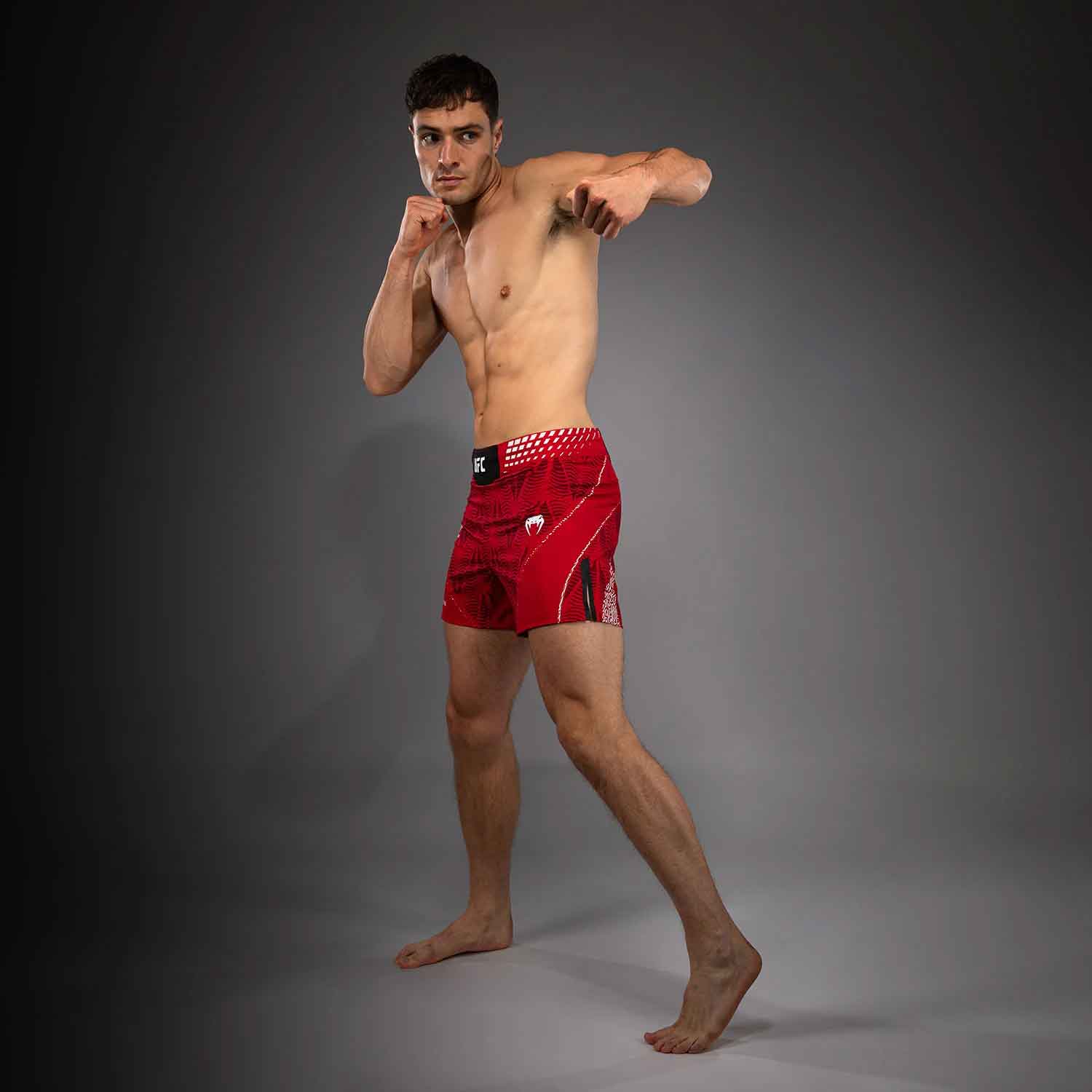 VENUM／ヴェナム　ファイトショーツ　　UFC Zenith by Venum Authentic Fight Night Men's Red Short Fit Short／UFC ゼニス by Venum オーセンティック ファイトナイト メンズ レッド ファイトショーツ ショートフィット