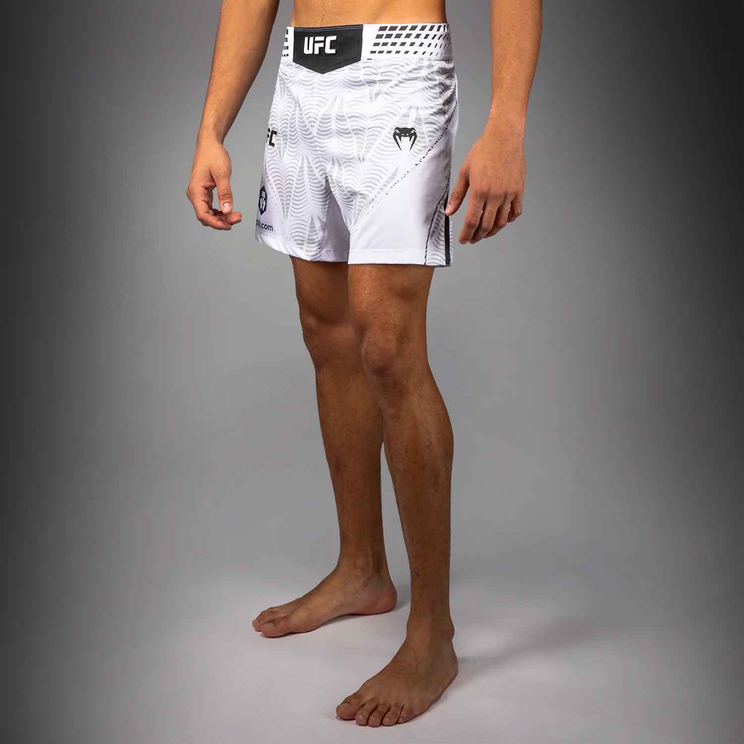 VENUM／ヴェナム　ファイトショーツ　　UFC Zenith by Venum Authentic Fight Night Men's White Short Fit Short／UFC ゼニス by Venum オーセンティック ファイトナイト メンズ ホワイト ファイトショーツ ショートフィット