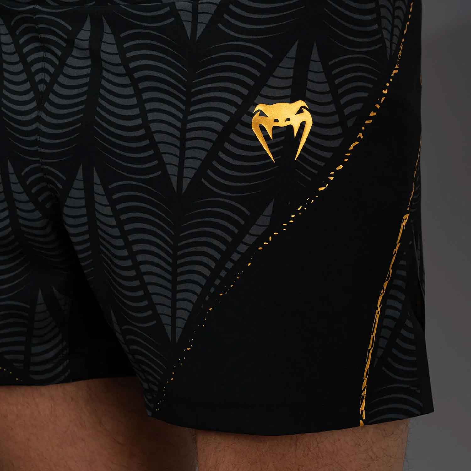 VENUM／ヴェナム　ファイトショーツ　　UFC Zenith by Venum Authentic Fight Night Men's Champion Short Fit Short／UFC ゼニス by Venum オーセンティック ファイトナイト メンズ チャンピオン ファイトショーツ ショートフィット