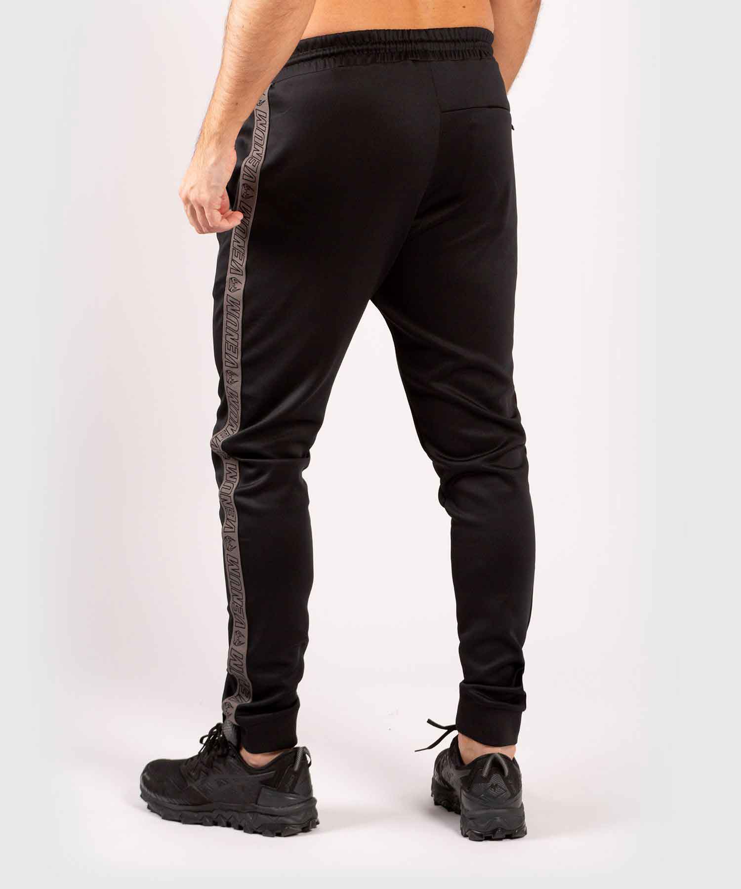 VENUM／ヴェナム　スウェットパンツ　　CLUB 212 JOGGERS／クラブ 212 ジョガー（黒／ダークグレー）