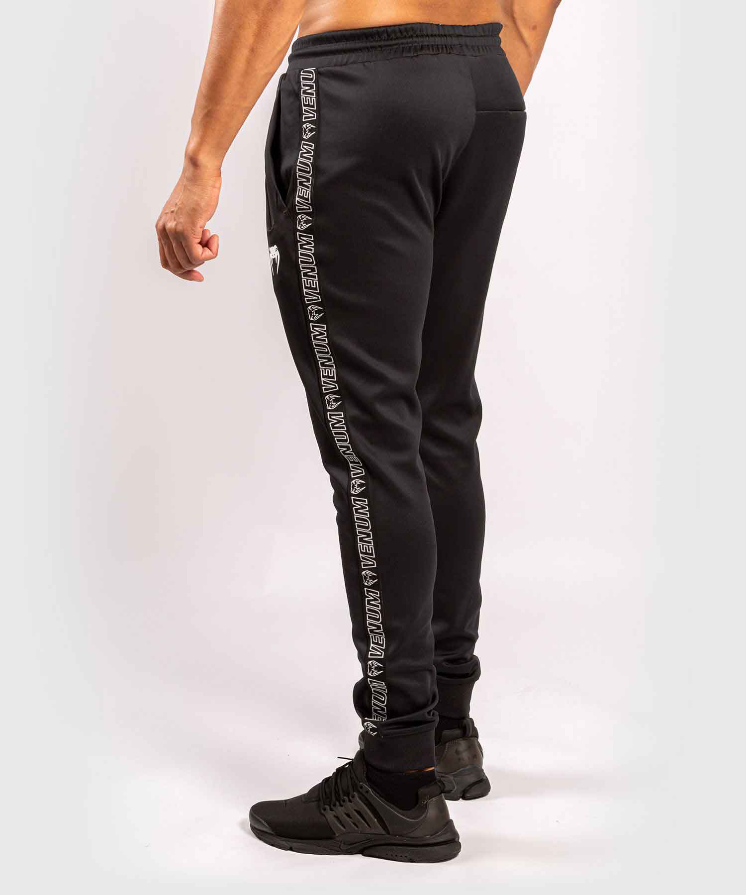 VENUM／ヴェナム　スウェットパンツ　　CLUB 212 JOGGERS／クラブ 212 ジョガー（黒／白）