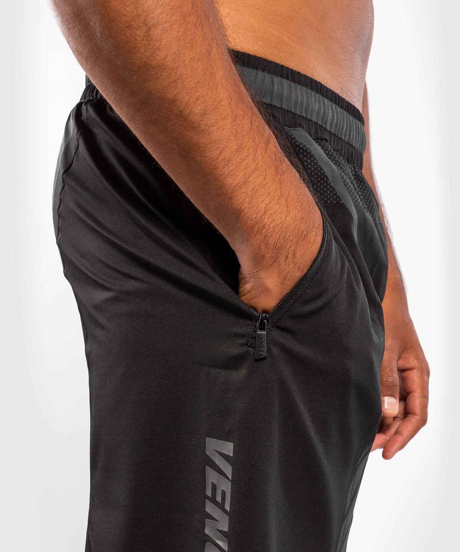 VENUM／ヴェナム　トレーニング・フィットネスショーツ　　ATHLETICS TRAINING SHORTS／アスレチックス トレーニングショーツ