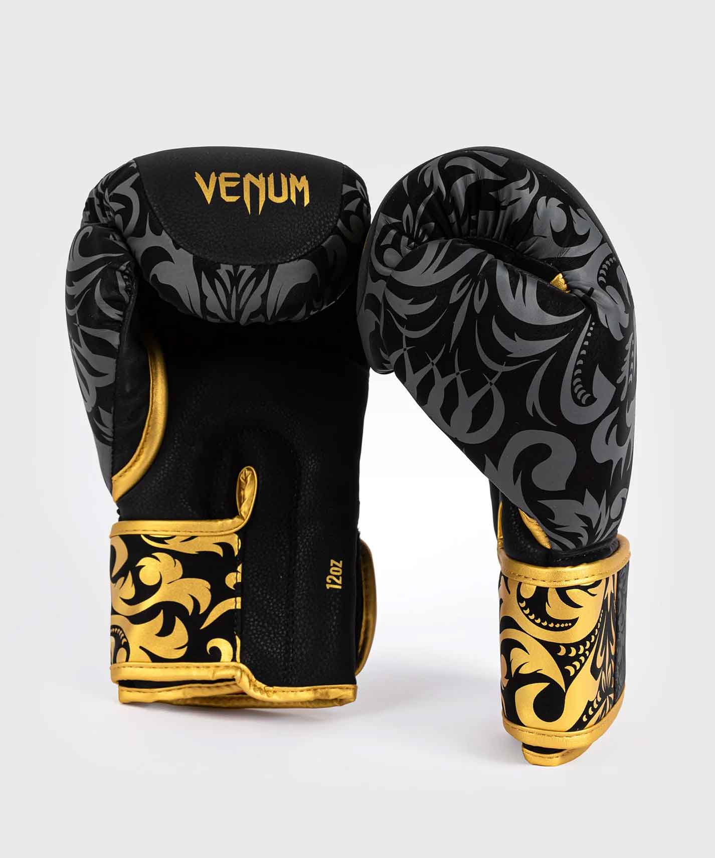 VENUM／ヴェナム　ボクシンググローブ　　Venum x Ilia Topuria Unmatched Boxing Gloves／ヴェナム × イリア・トプリア アンマッチド ボクシンググローブ