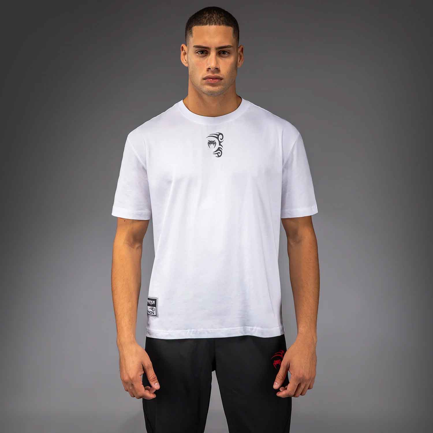 VENUM／ヴェナム　Tシャツ　　Venum x Mike Tyson Tiger T-Shirt／ヴェナム×マイク・タイソン タイガー Tシャツ（ホワイト）