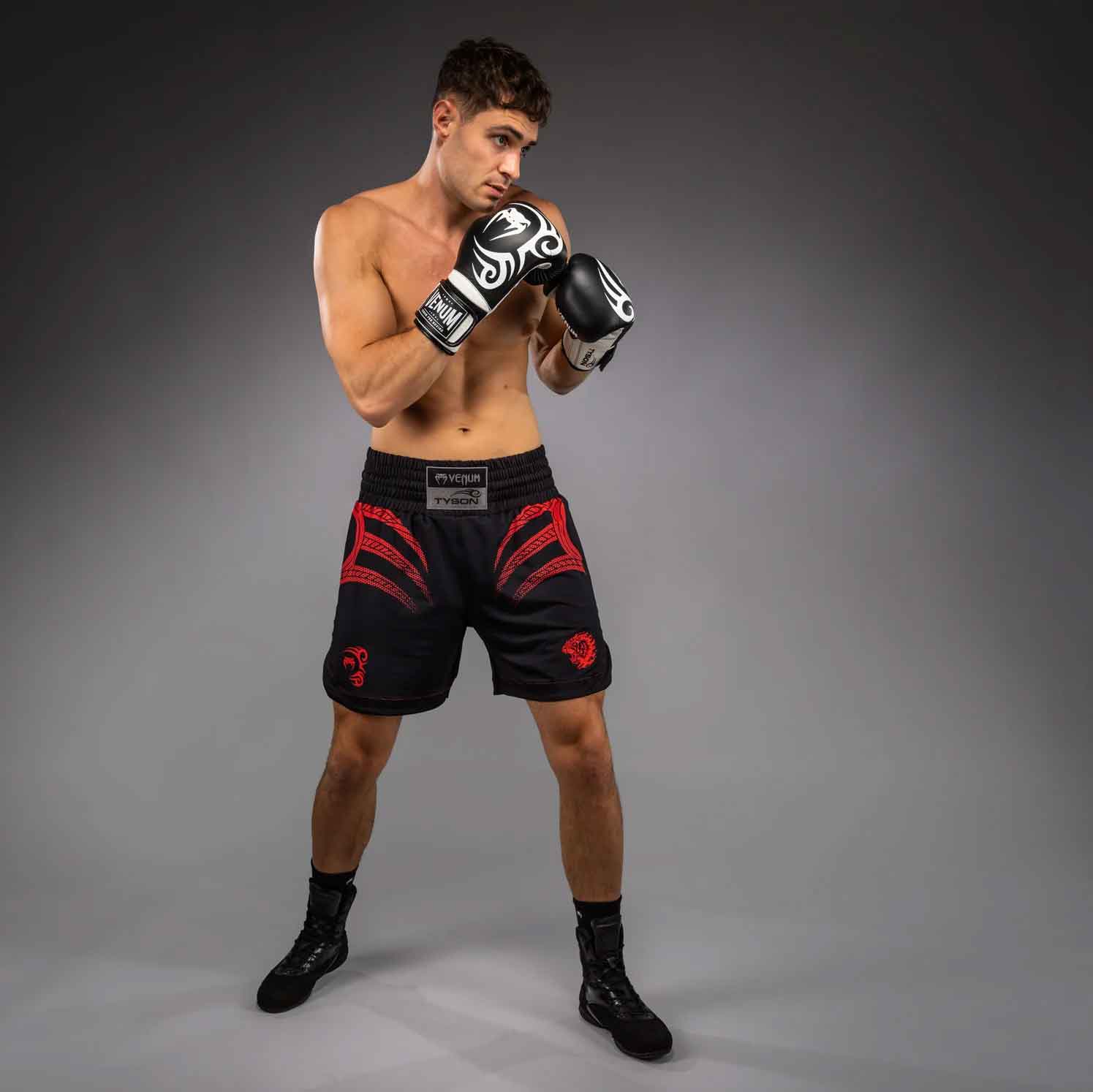 VENUM／ヴェナム　ボクシングショーツ　　Venum x Mike Tyson Tiger Boxing Shorts／ヴェナム×マイク・タイソン タイガー ボクシングショーツ（ブラック）