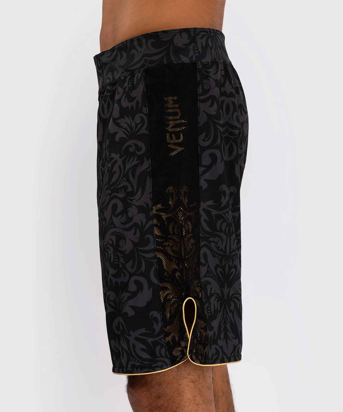 VENUM／ヴェナム　ファイトショーツ　　Venum x Ilia Topuria Unmatched Fight Shorts／ヴェナム × イリア・トプリア アンマッチド ファイトショーツ