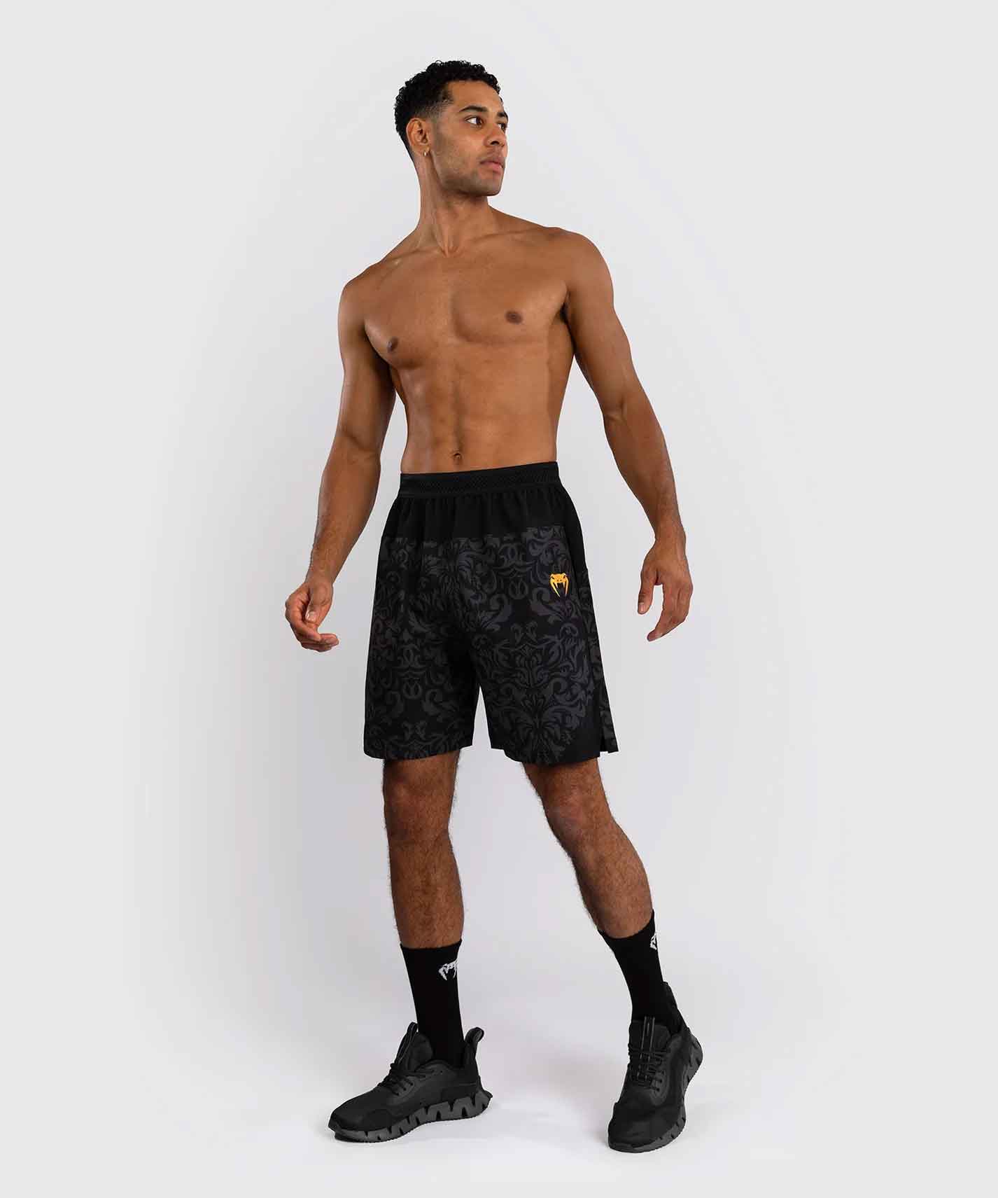 VENUM／ヴェナム　ファイトショーツ　　Venum x Ilia Topuria Unmatched Training Shorts／ヴェナム × イリア・トプリア アンマッチド トレーニングショーツ